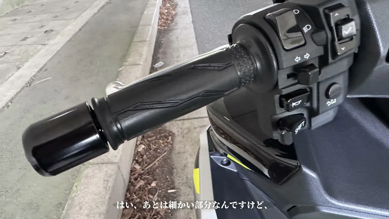 AEROX 155実走レビュー【後編】峠・ハンドリング・ブレーキ・積載・燃費|8時間乗った結論 燃費と航続距離:燃費は優秀、でも距離は短め