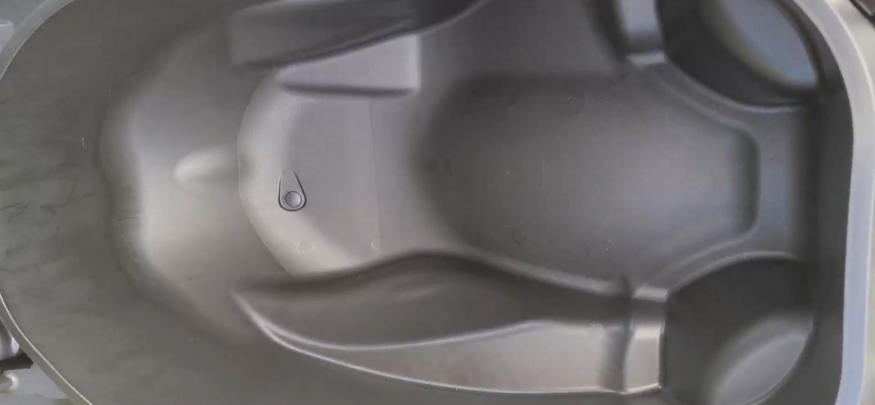 2022_underseatstorage_001