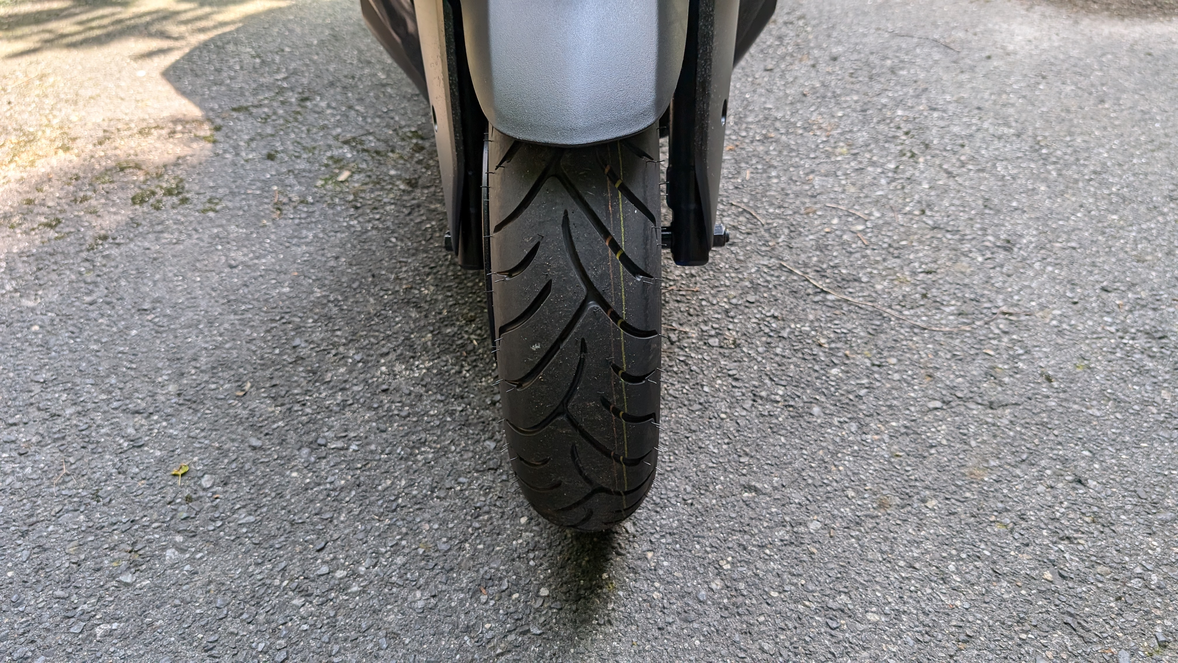 2024_fronttire_001