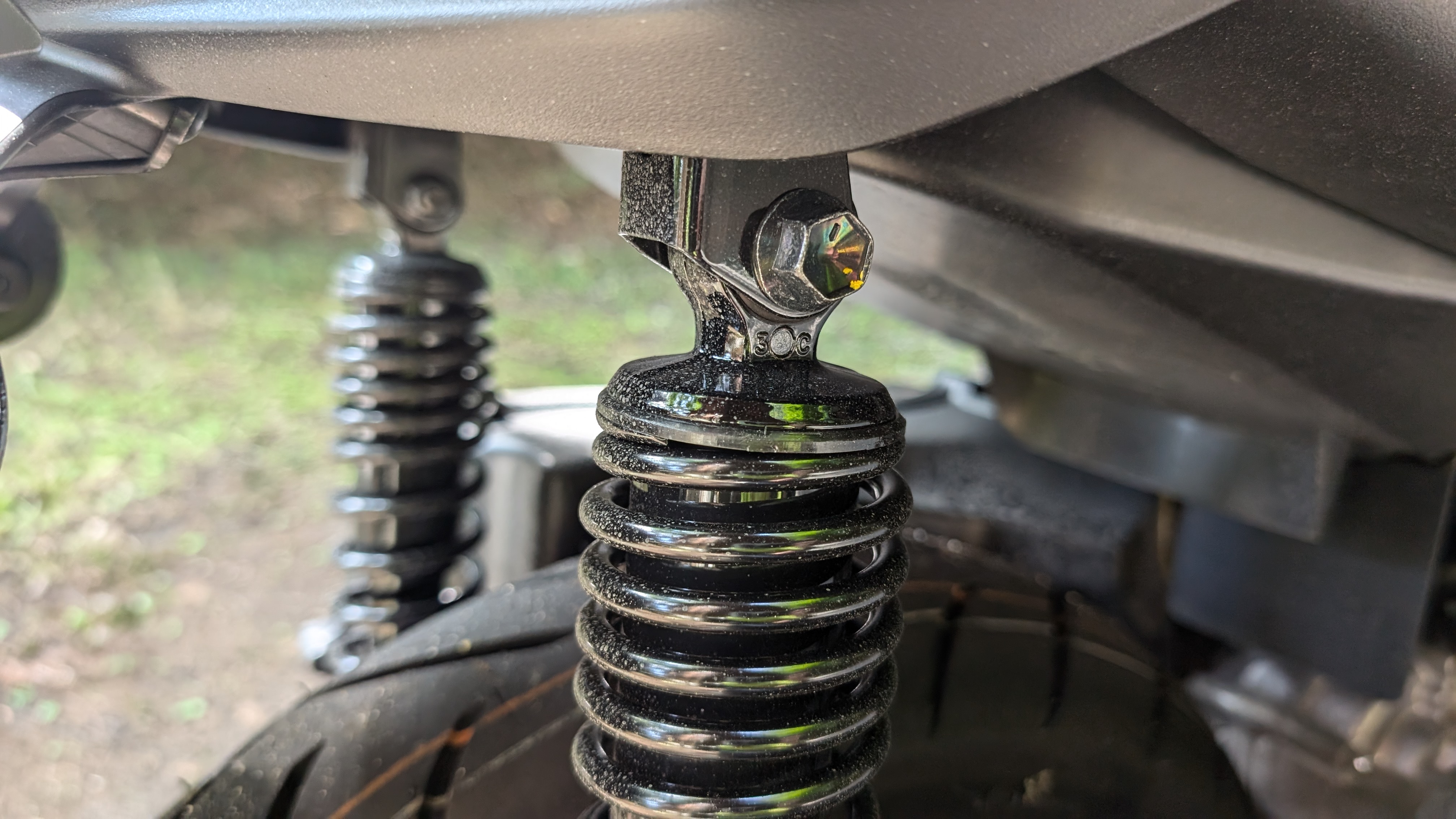 2024_shockabsorber_001