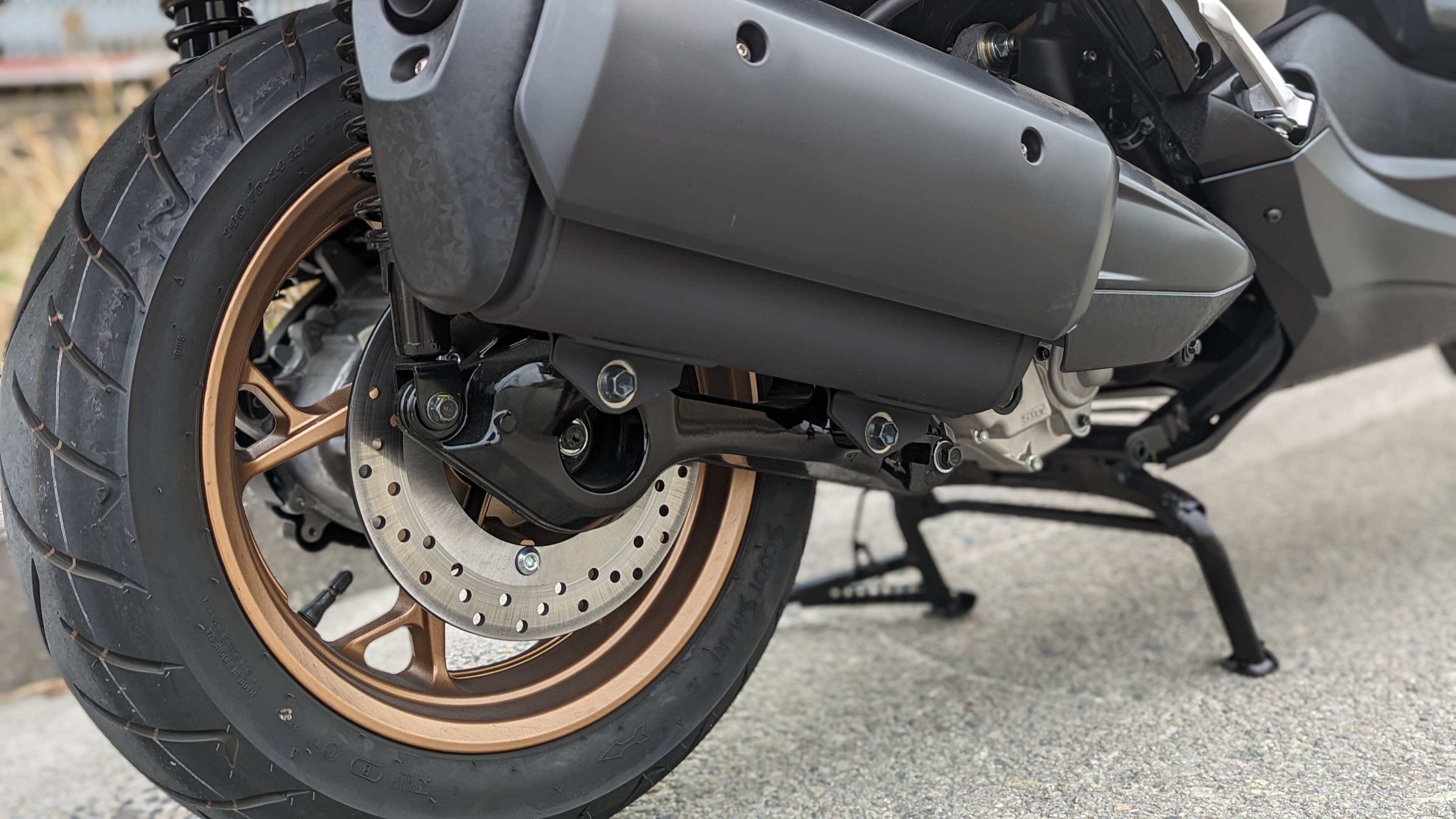 250_2021_exhaust_001