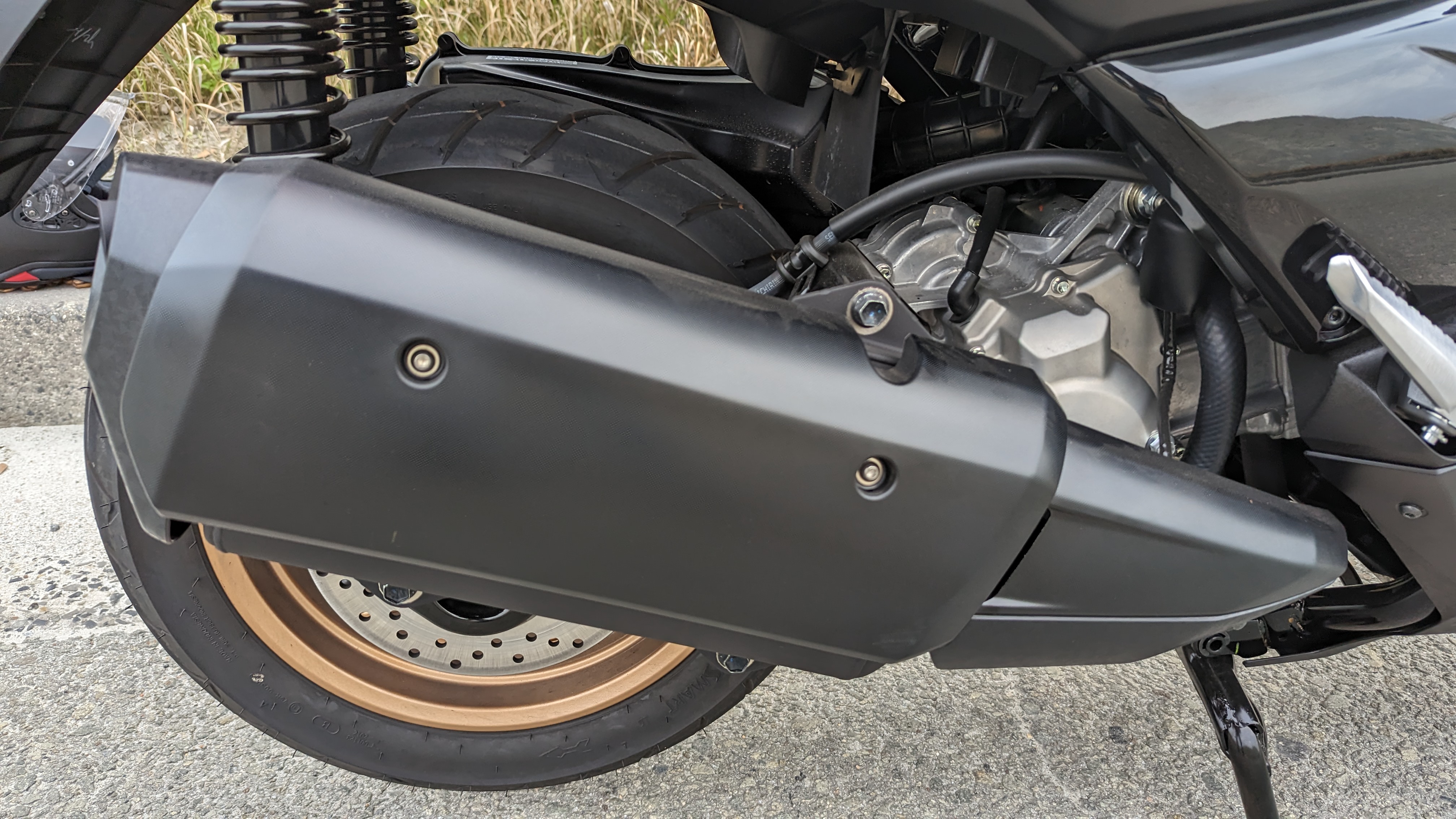 250_2021_exhaust_003