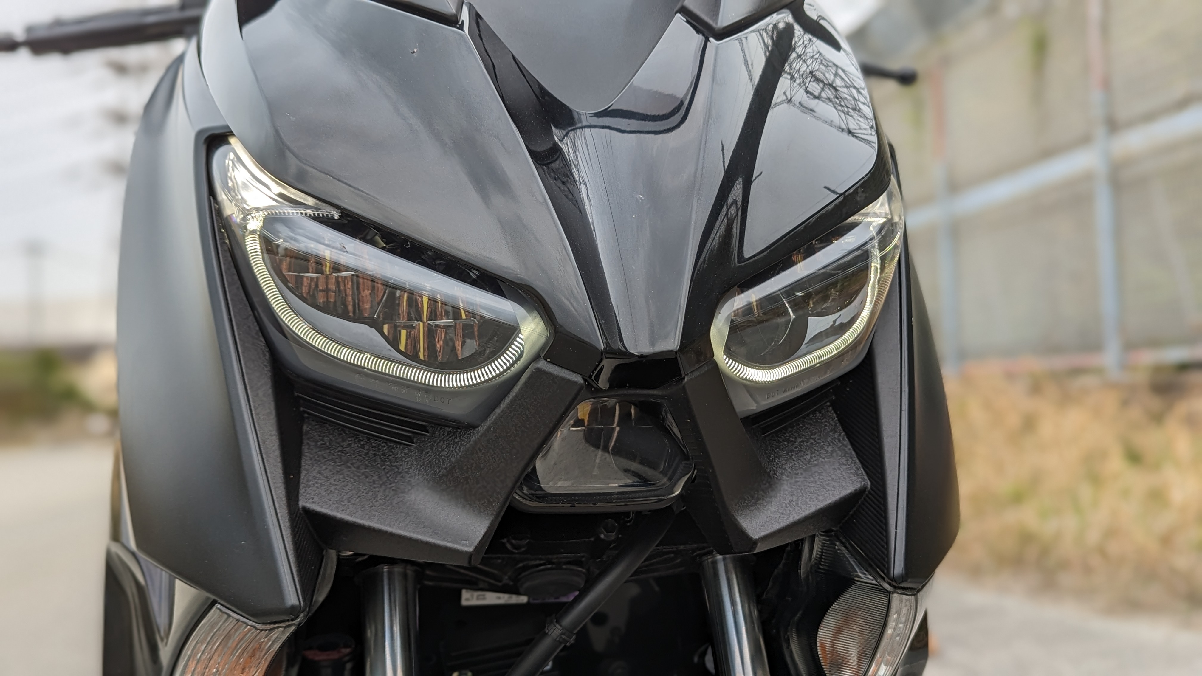 250_2021_headlight_001