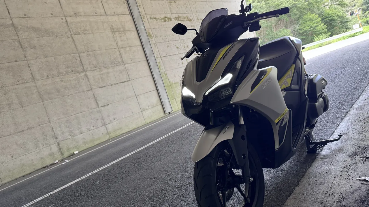 YAMAHA AEROX155 タンデム・センタースタンド周りはクセあり