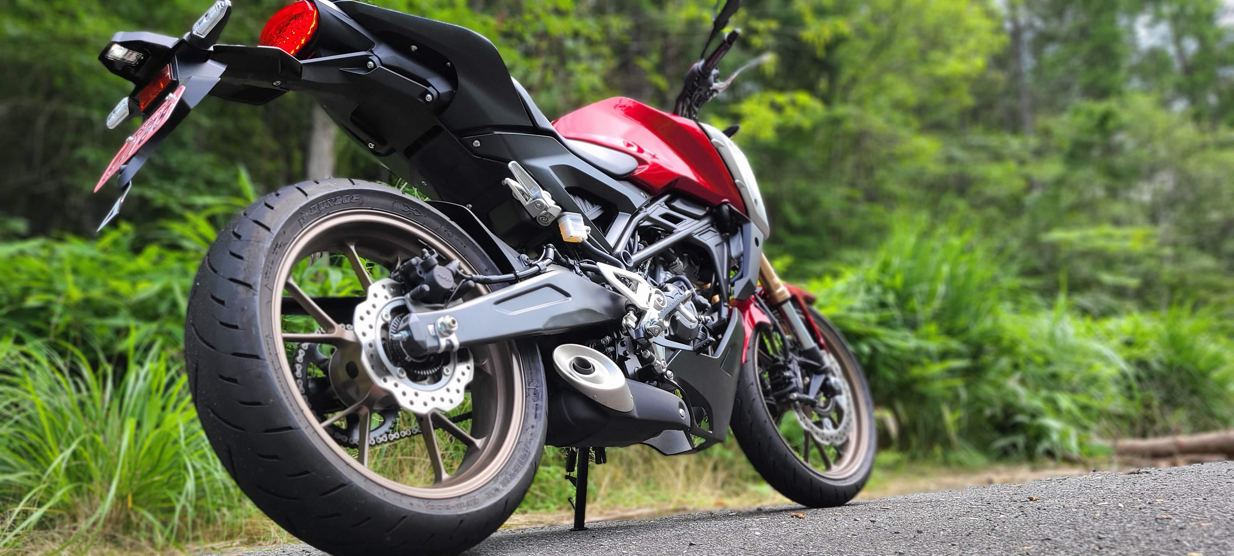 cb125r_rearwheel_002