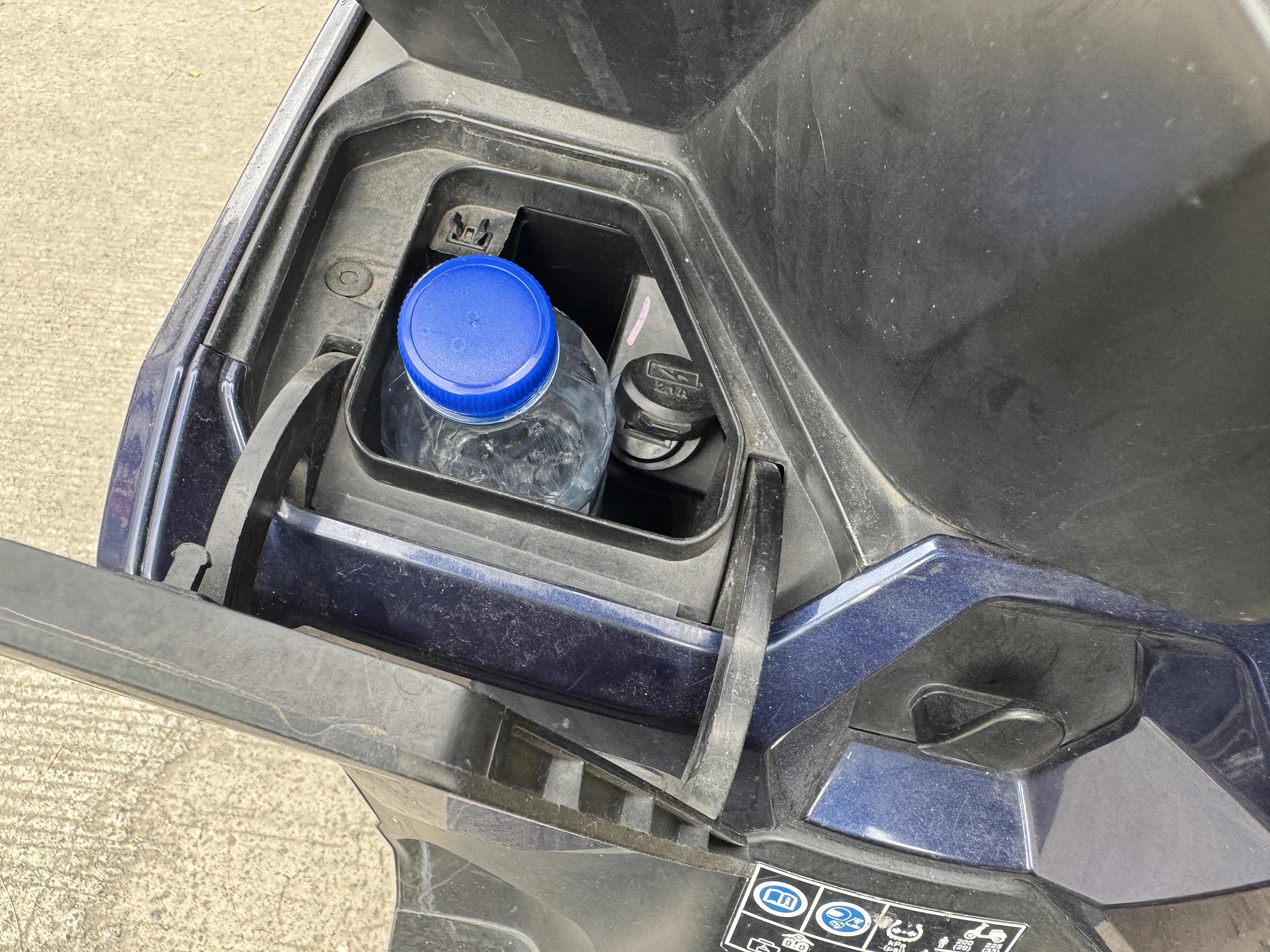 glovebox