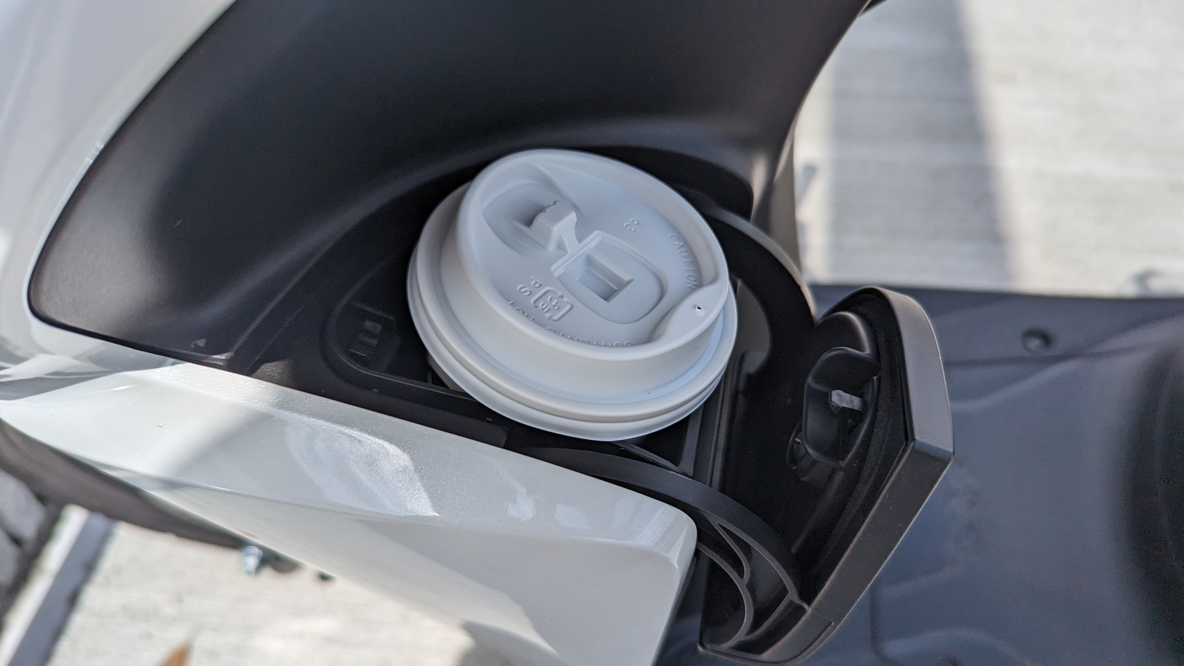 dio110_basic_fuelcap_001
