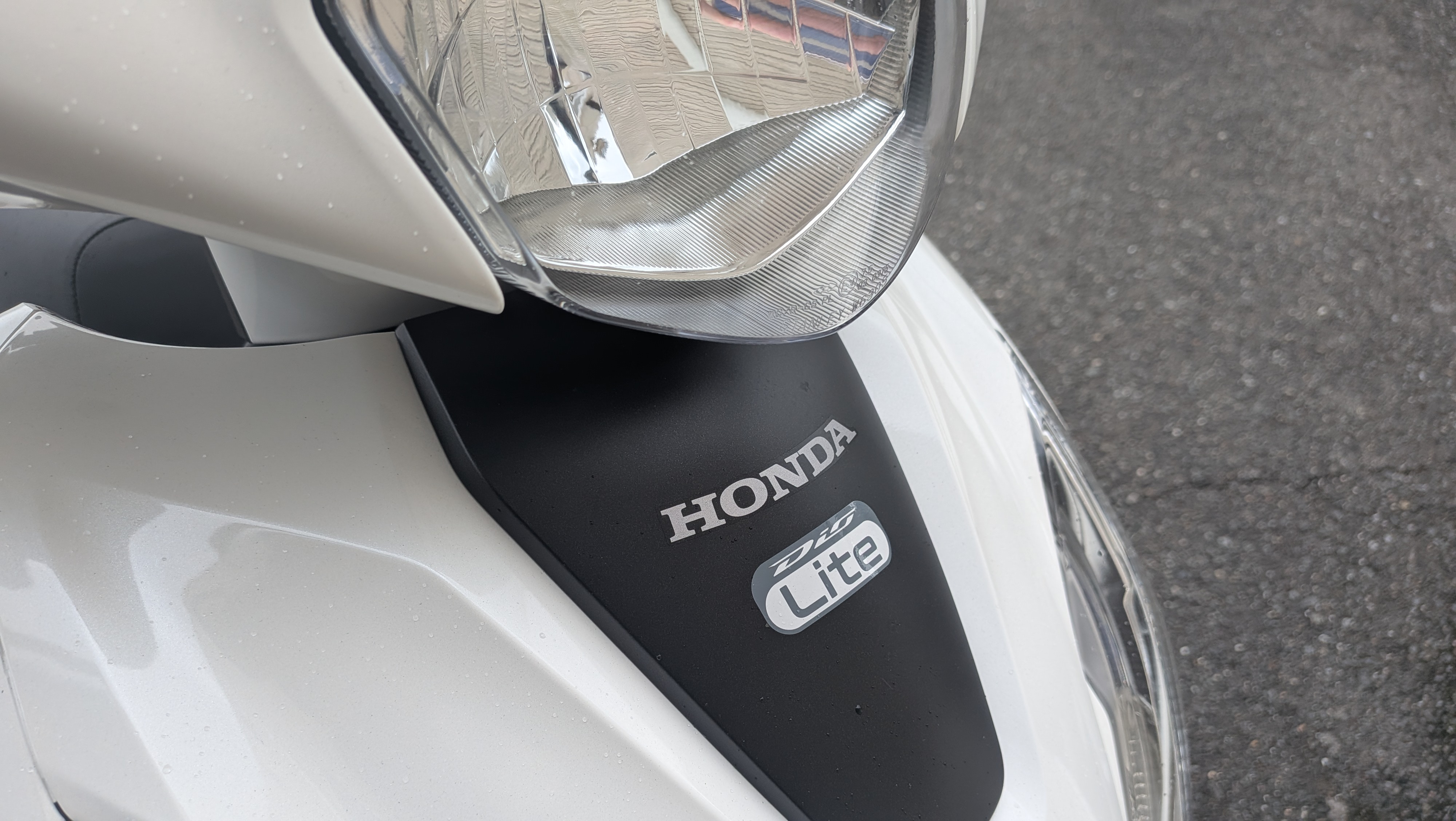 dio110lite_headlight_001
