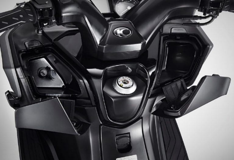 downtown125i_innerfairing_001