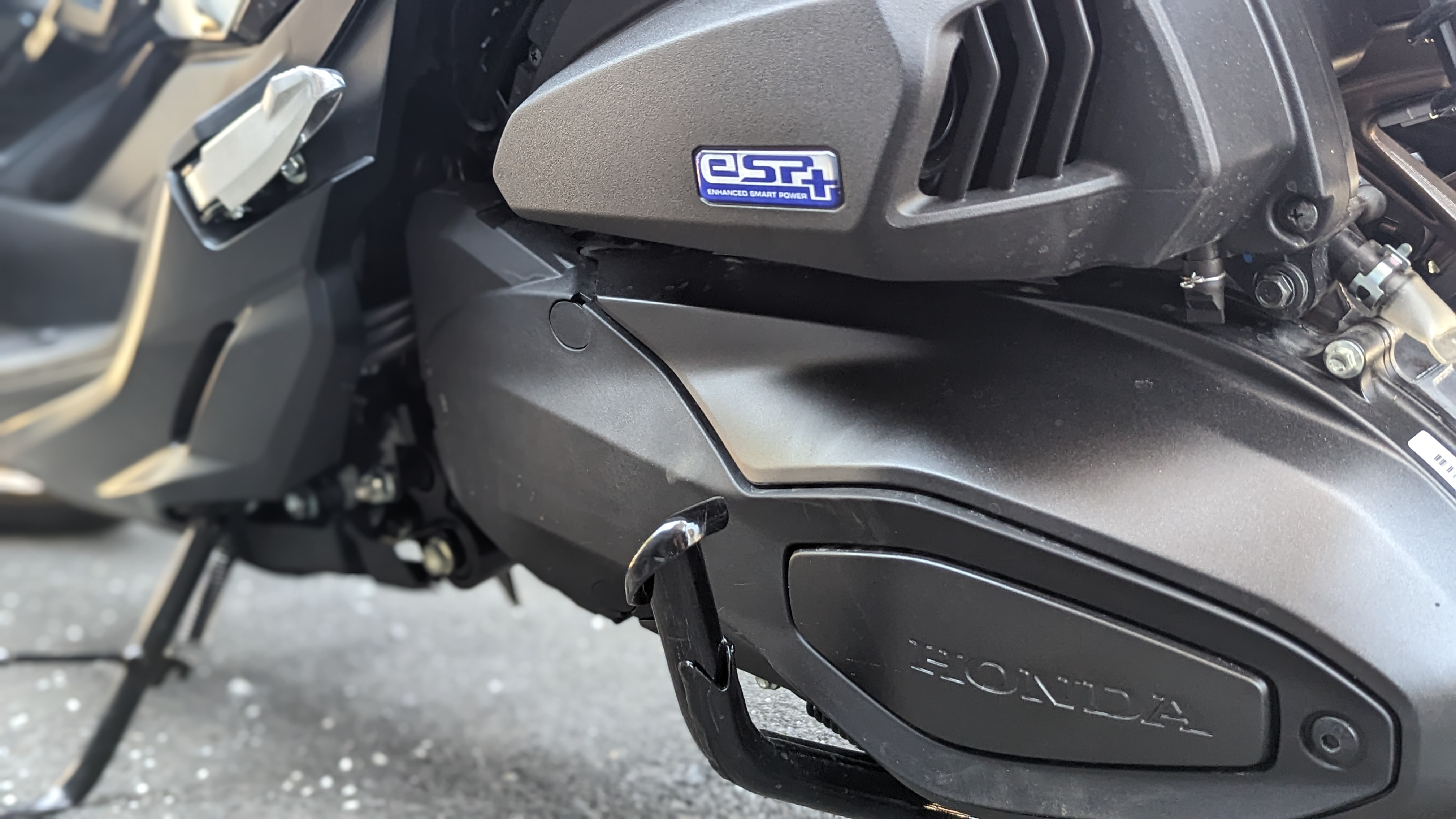 forza250_2023_enginecover_002