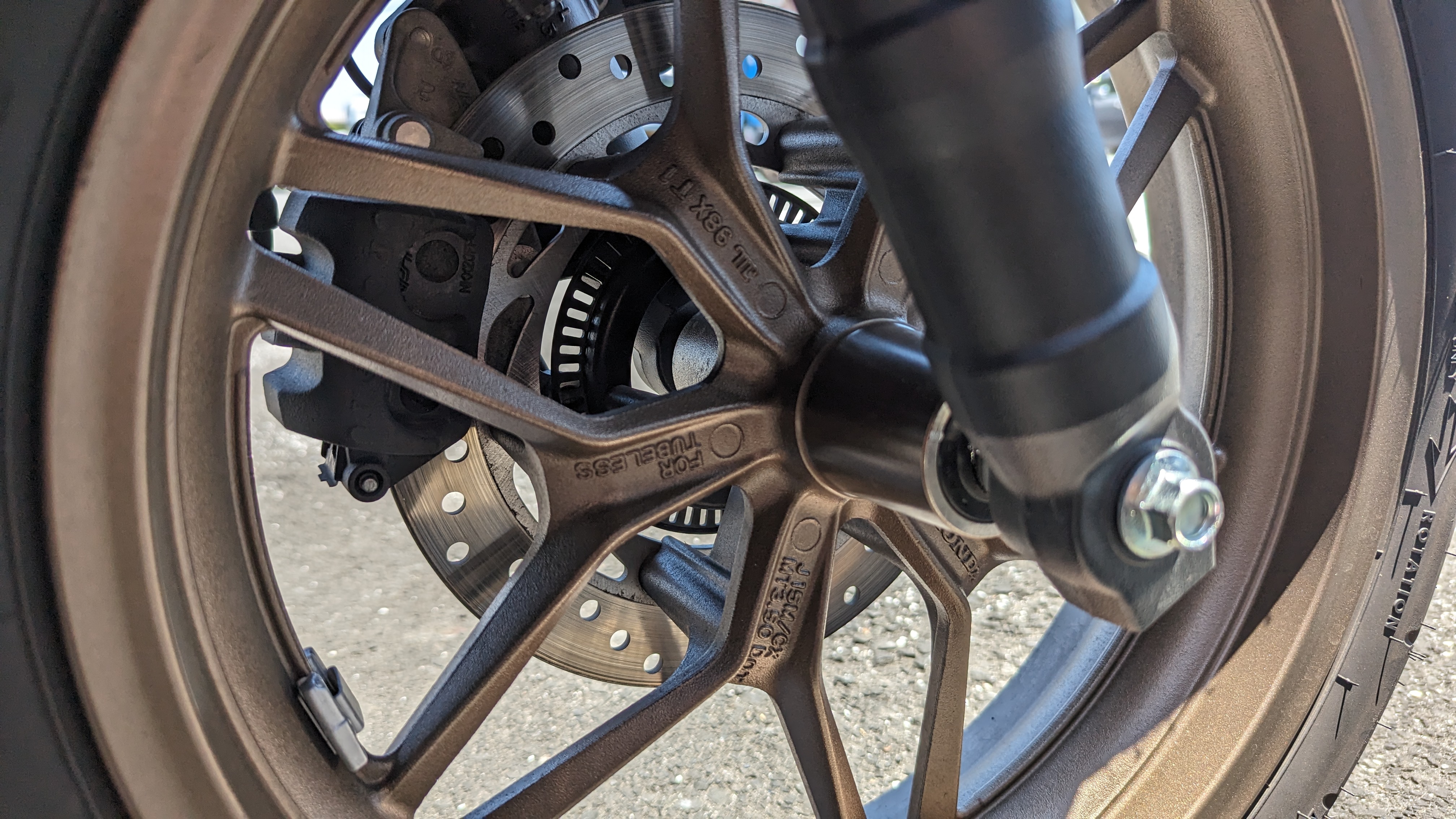 forza250_2023_frontwheel_002