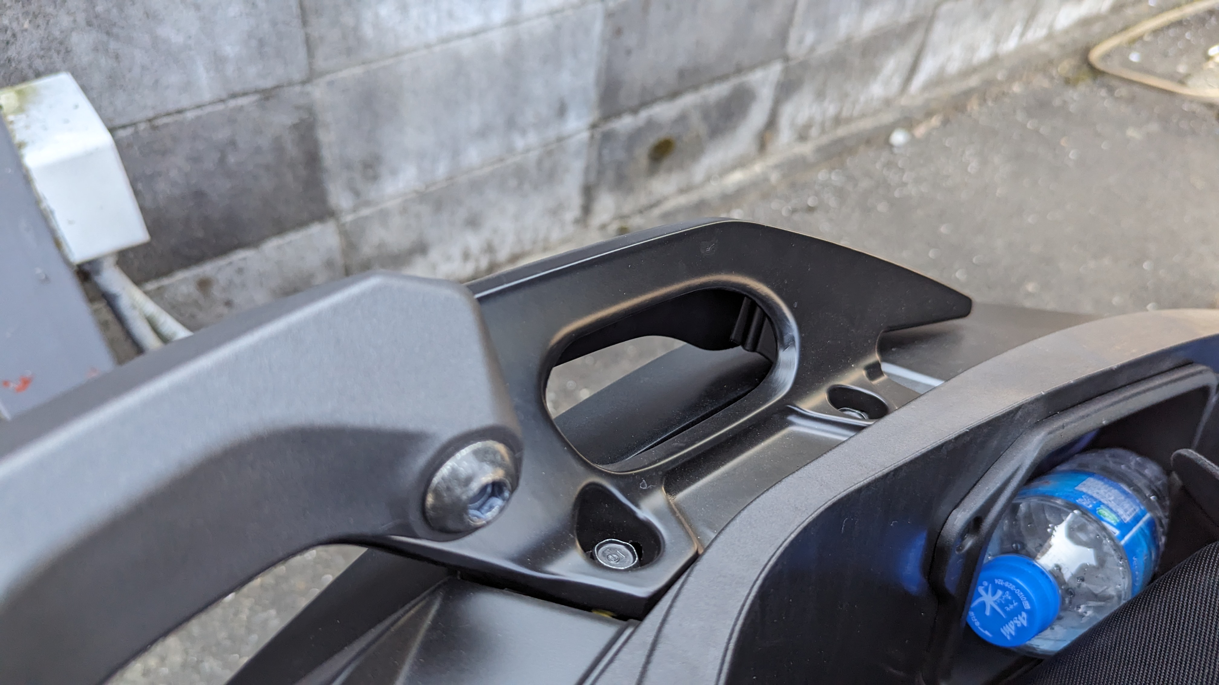 forza250_2023_grabhandle_002