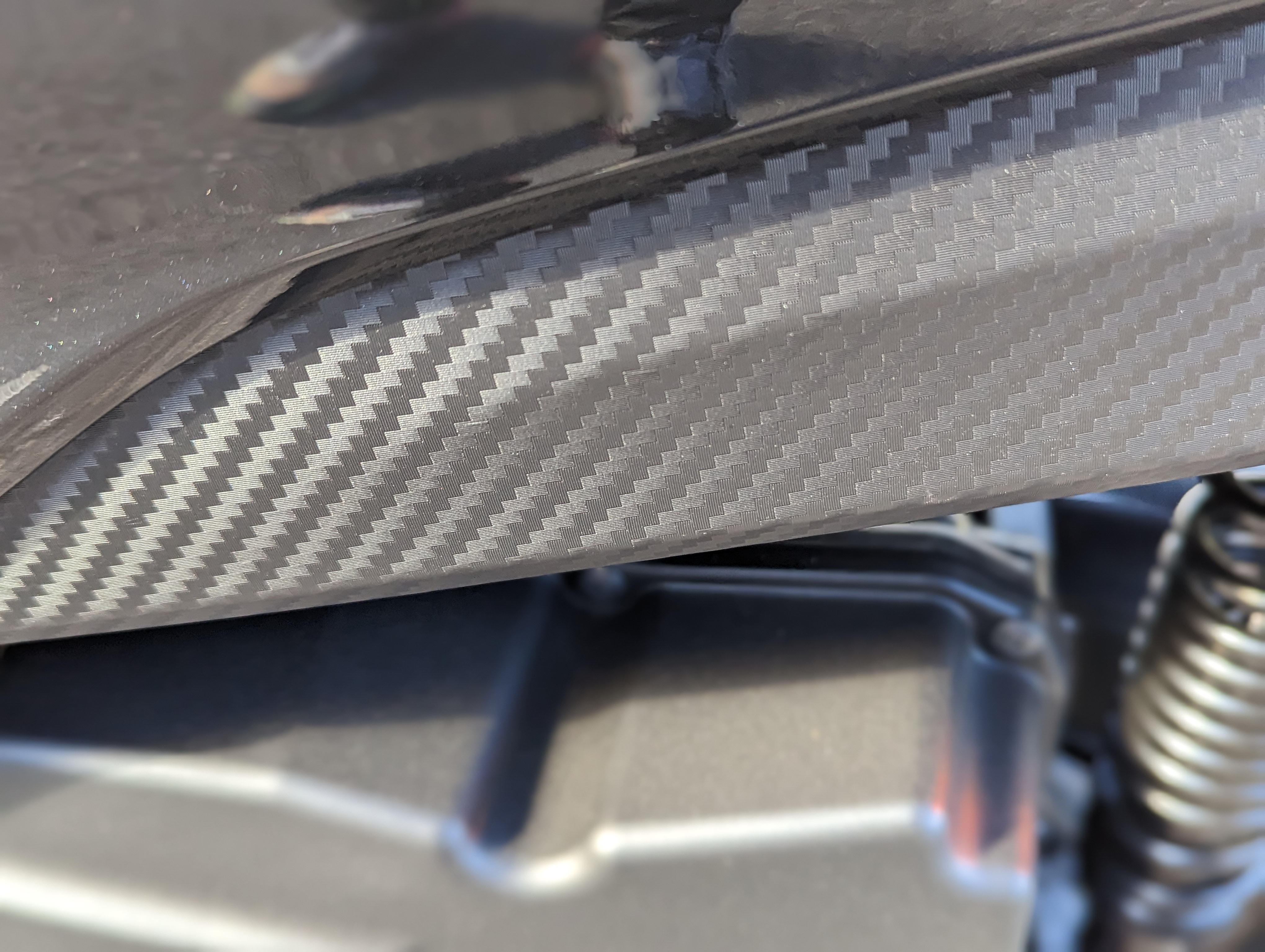 jog125_carbonfairing_001