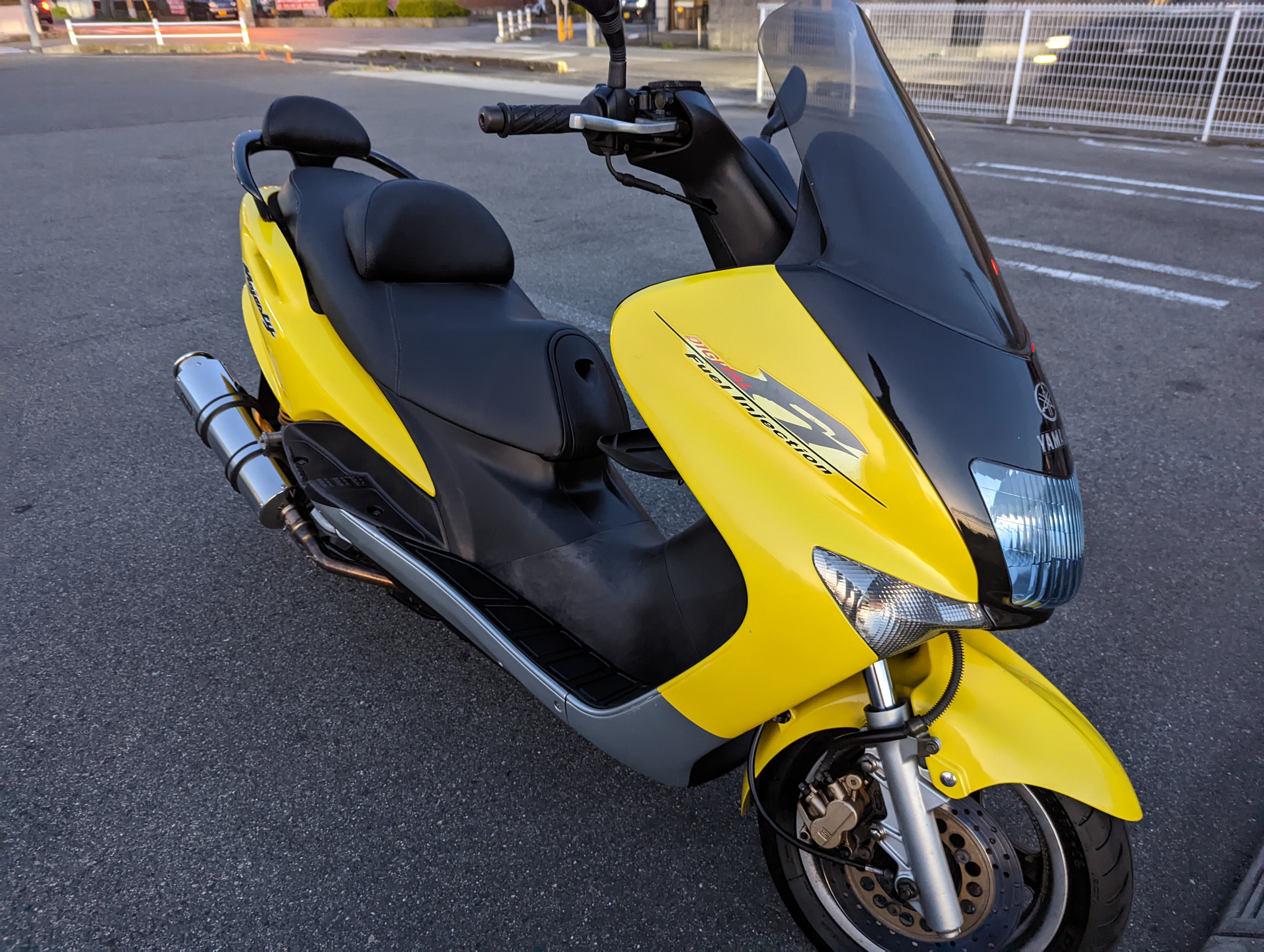 マジェスティ125fiのオーナーレビュー。人気が衰えない不朽の名バイク
