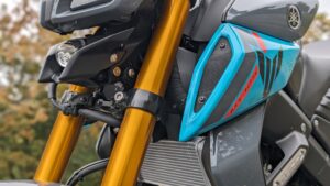 mt125_bluefairing_001