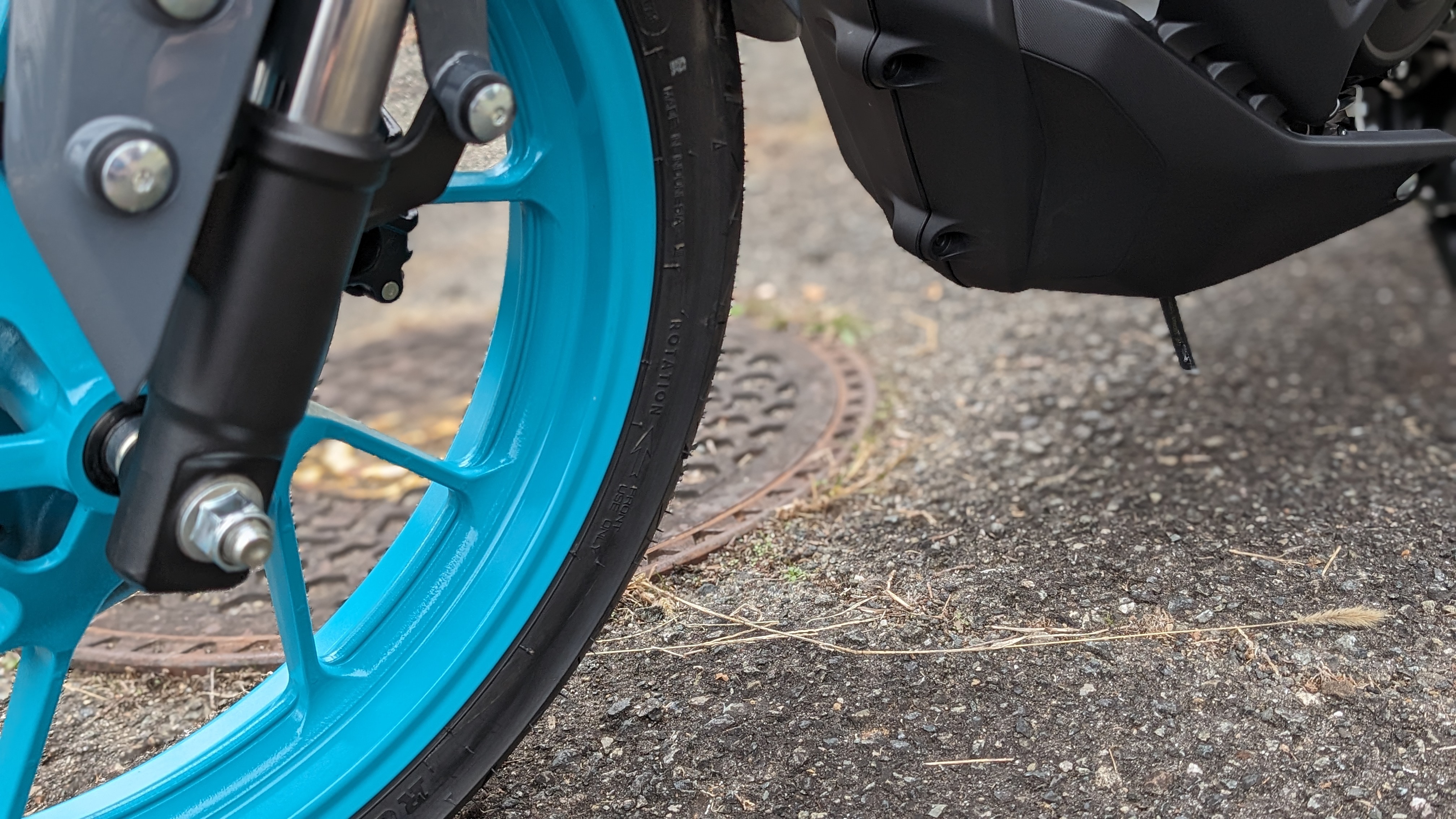 mt125_bluefrontwheel_001