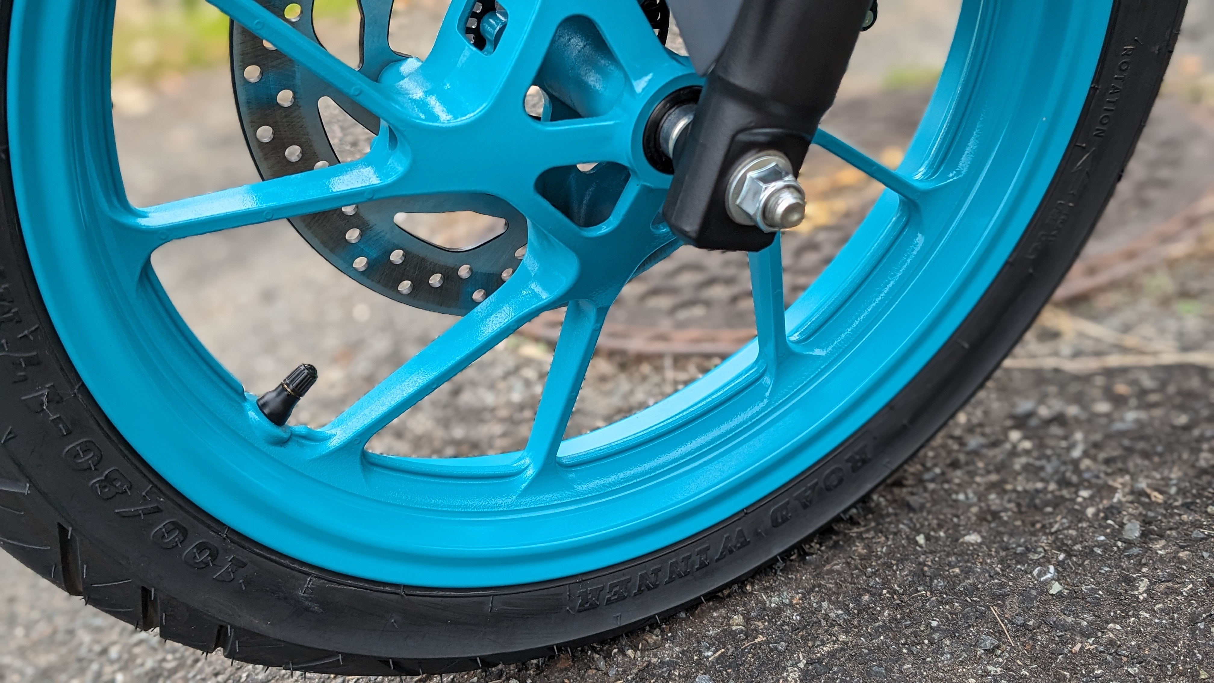mt125_bluewheel_005