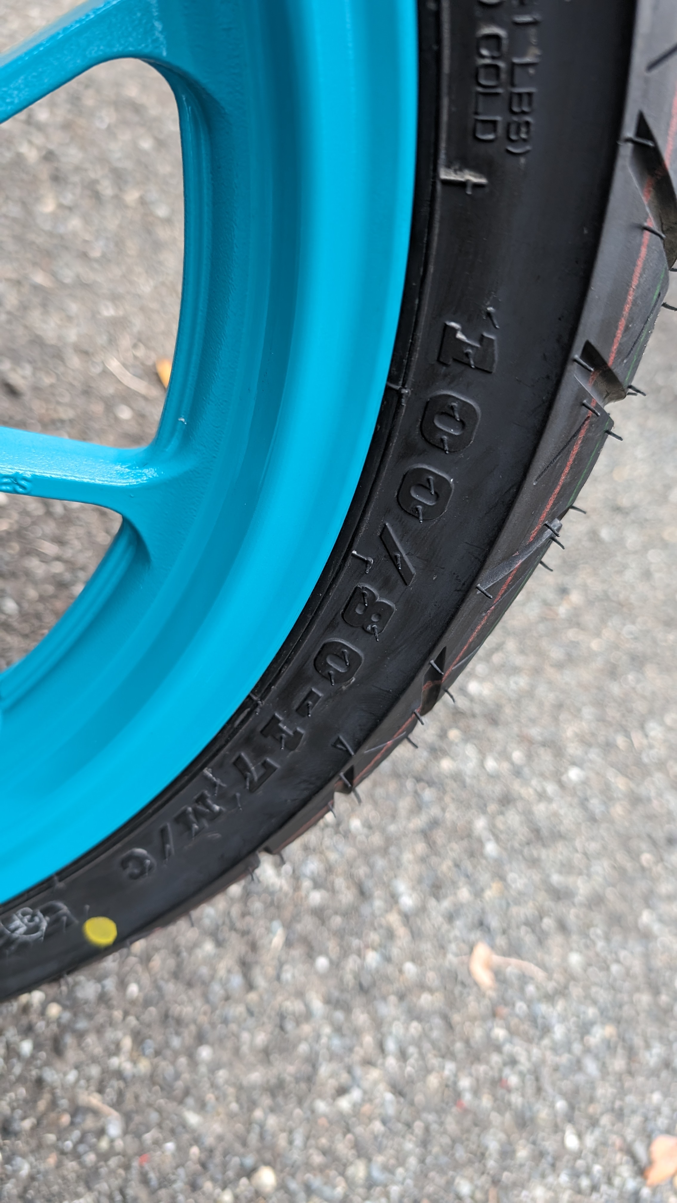 mt125_bluewheeltire_002
