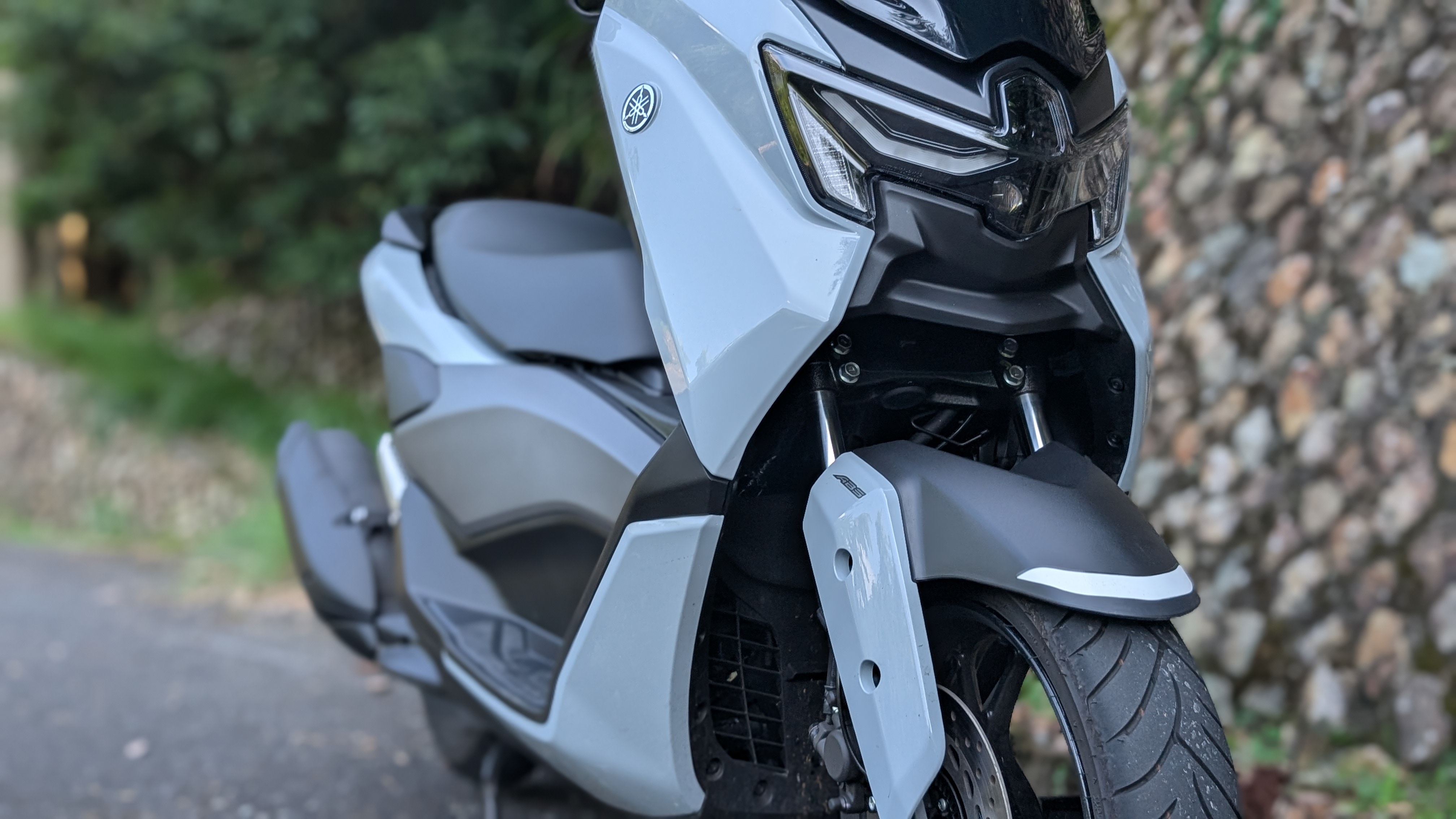 NMAX125 2022のレビュー！PCXと何が違う？何が良い？誰向けなのか