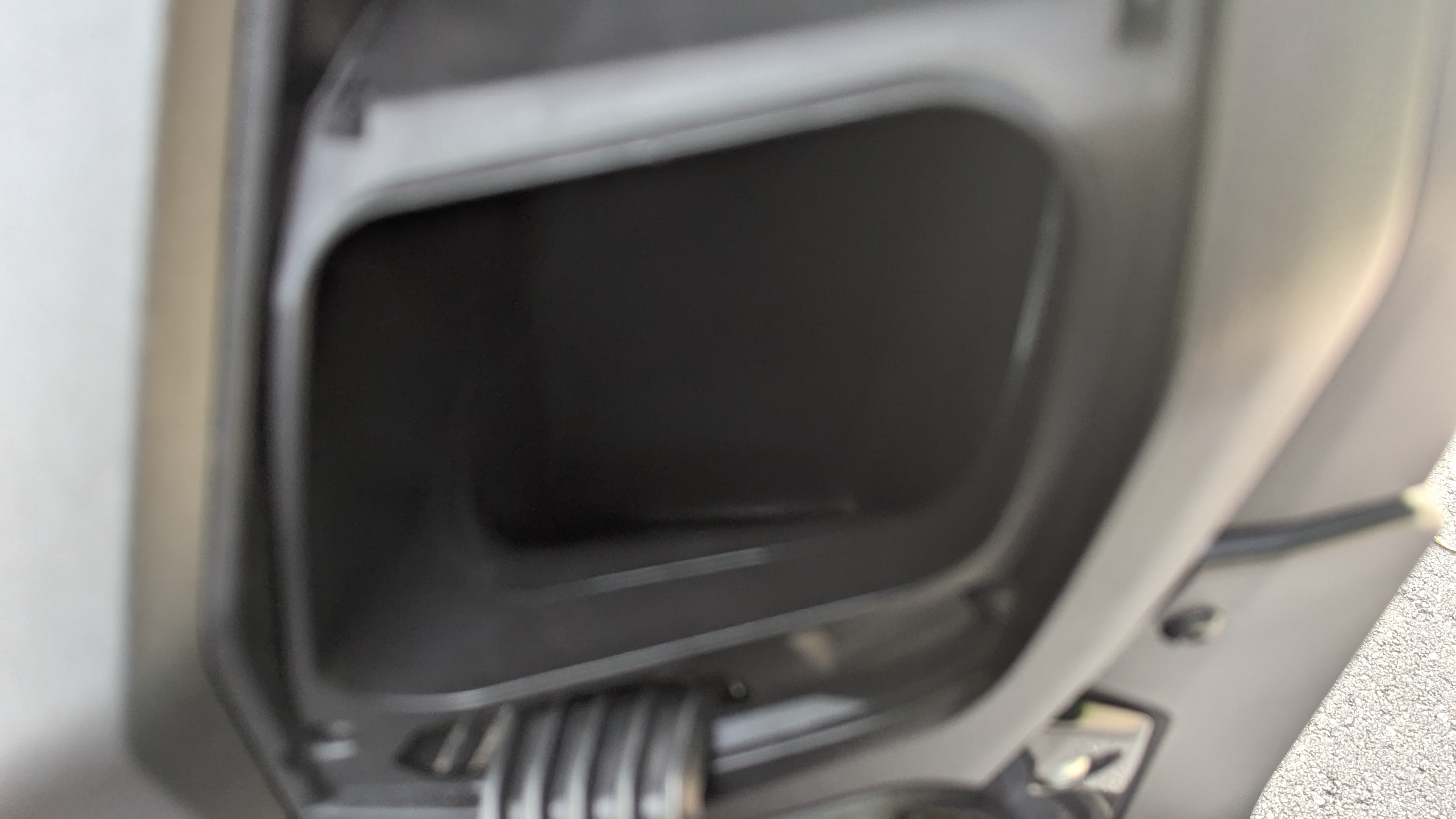 nmax155_2023_glovebox_001