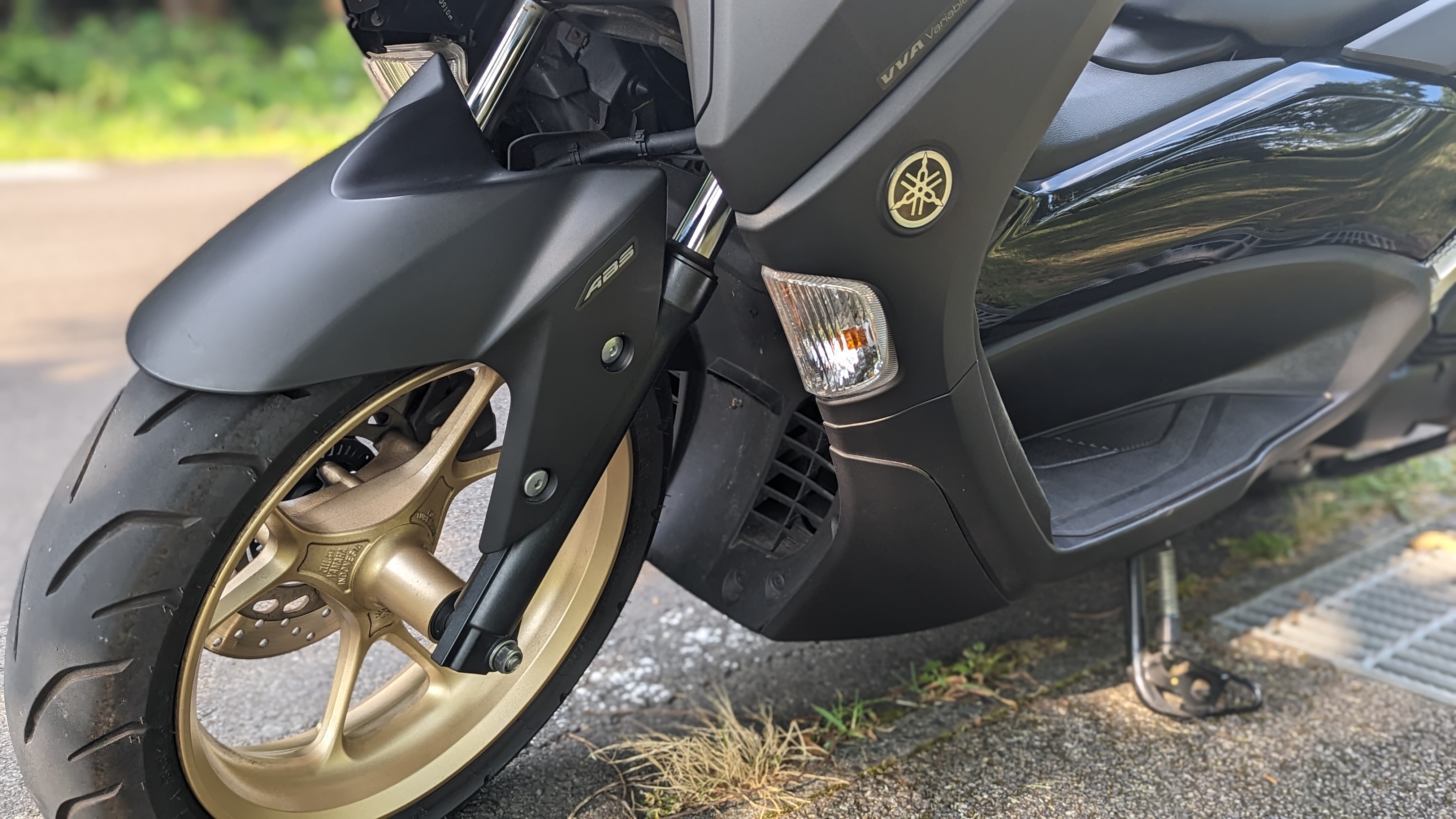 nmax155_2023_goldwheel_001