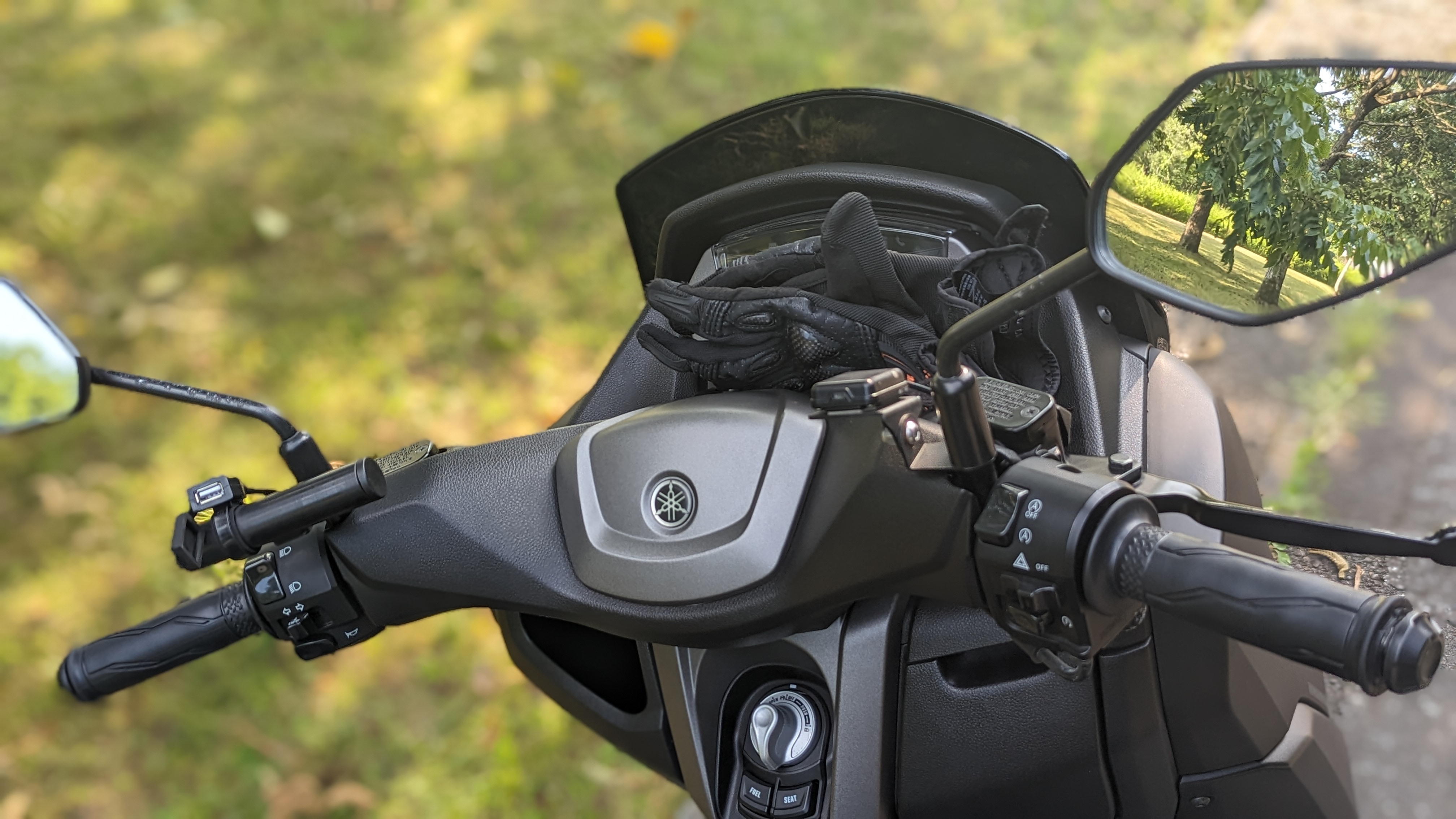 nmax155_2023_handlebar_002