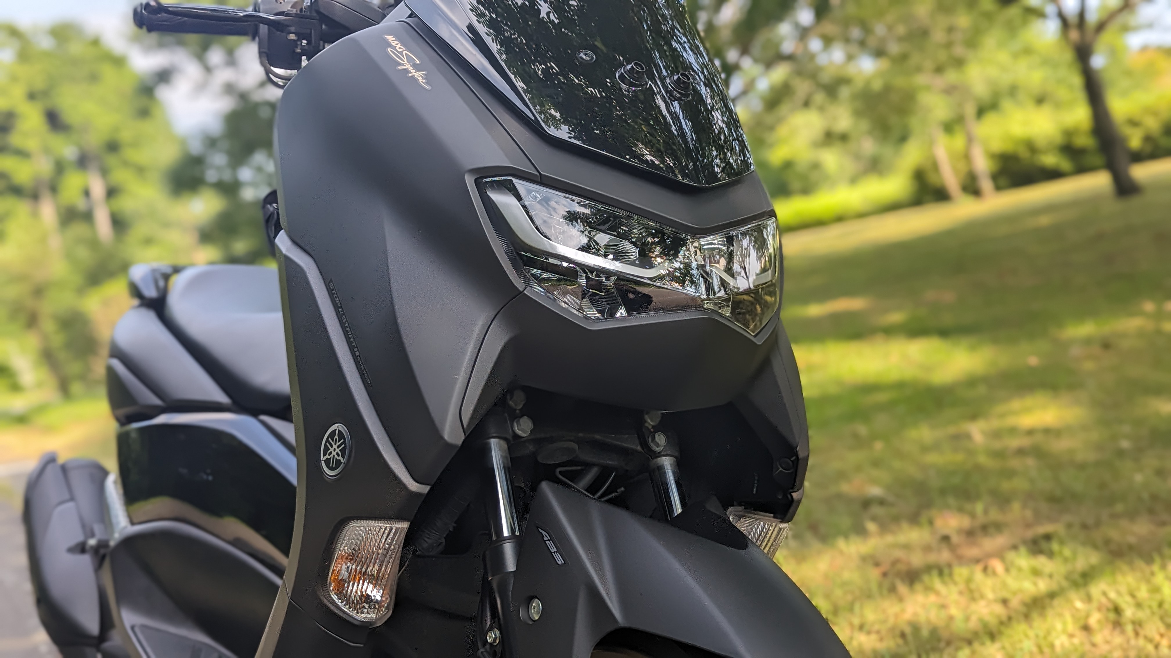 nmax155_2023_headlight_003