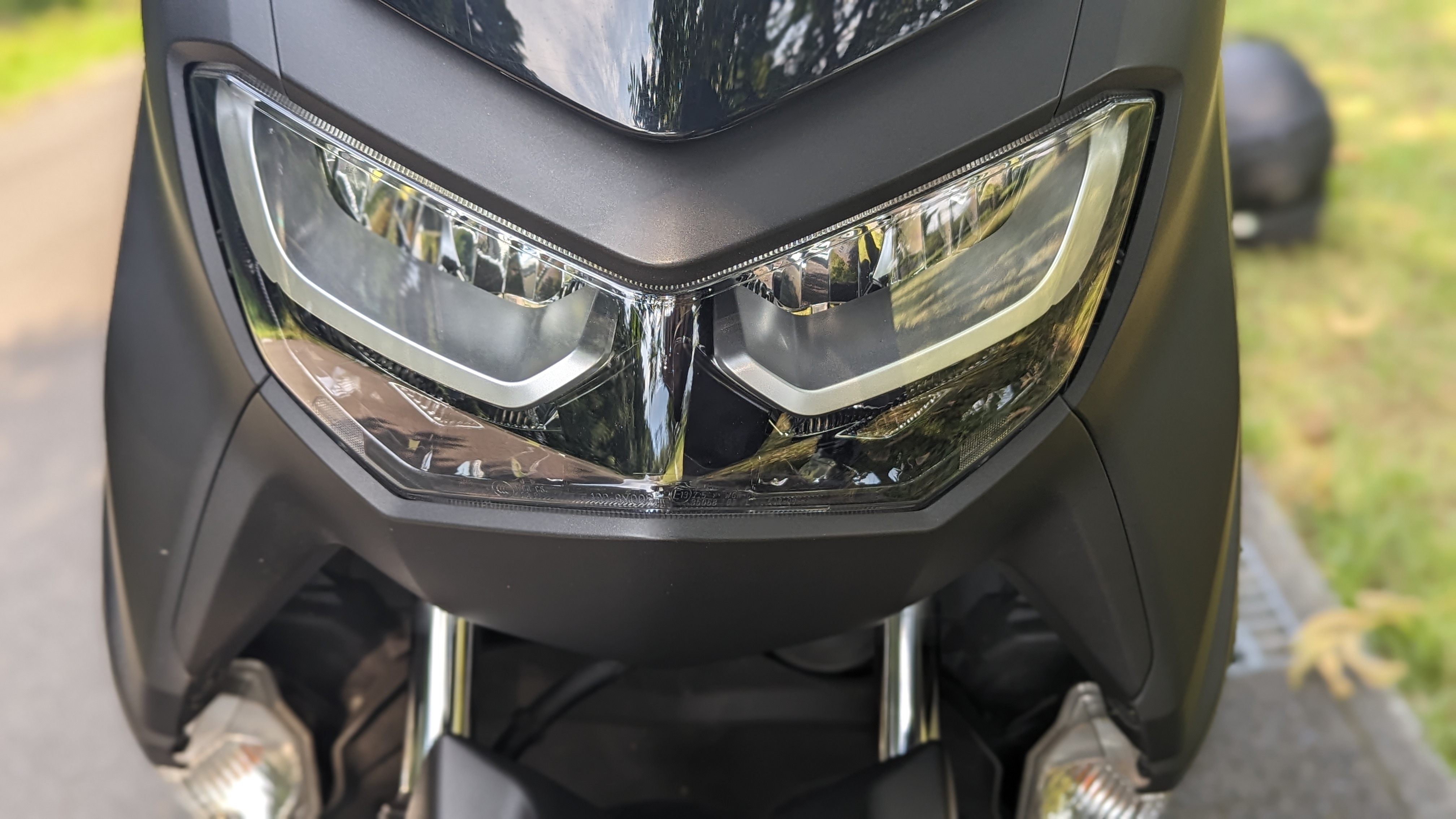nmax155_2023_headlight_004