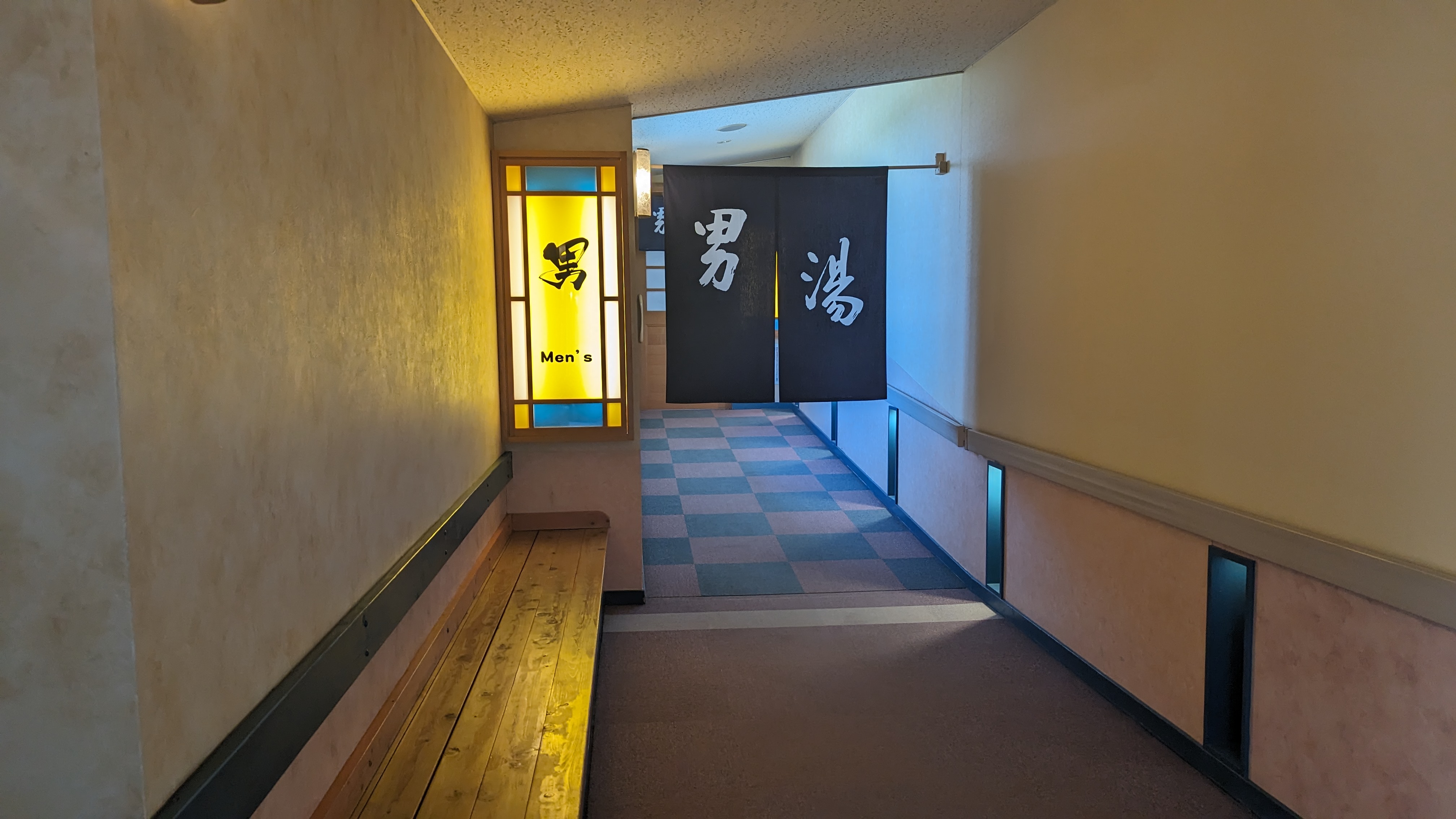 nmax155_2023_mensign_001