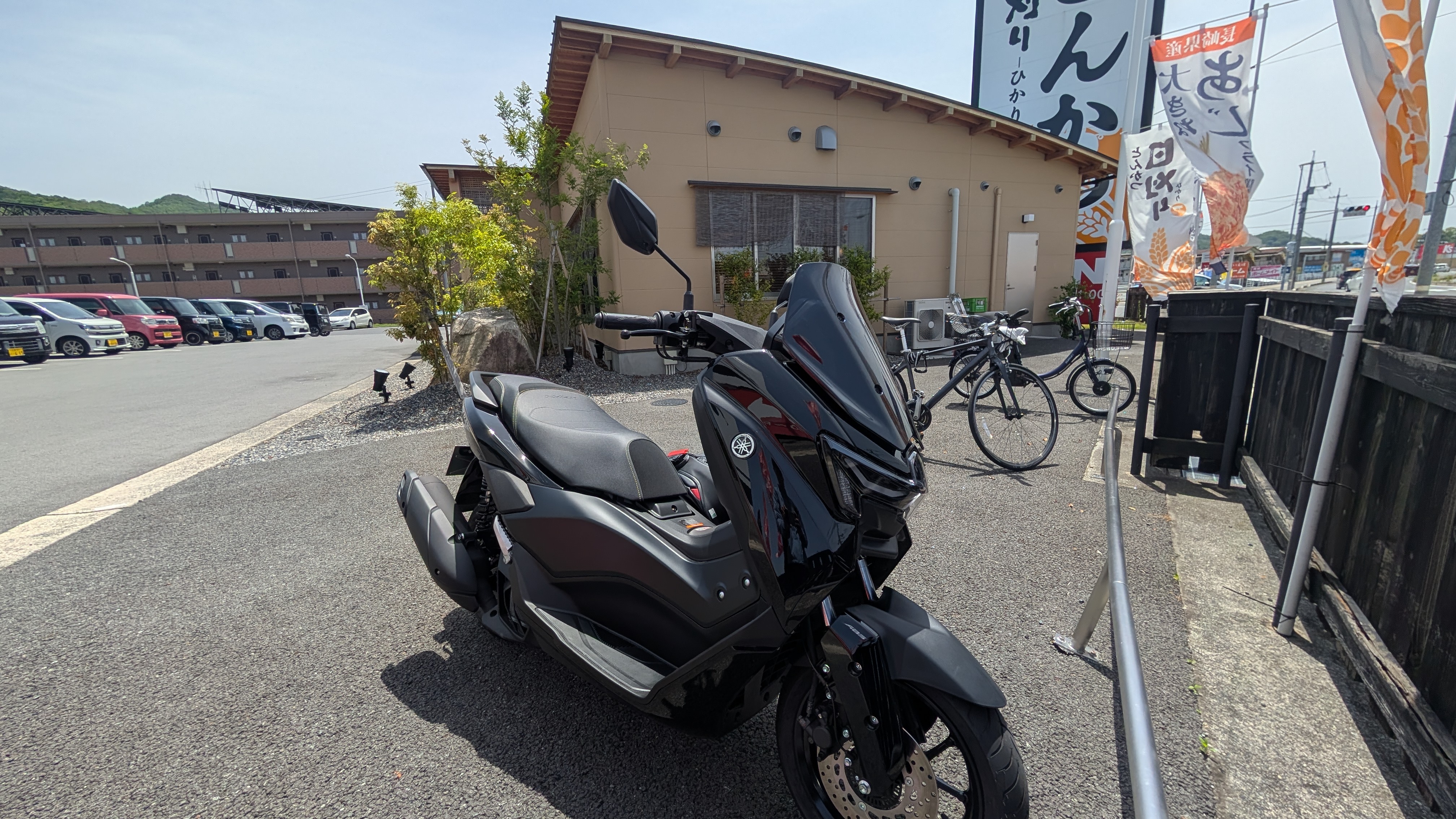nmax155_2025_blackfrontfairing_001