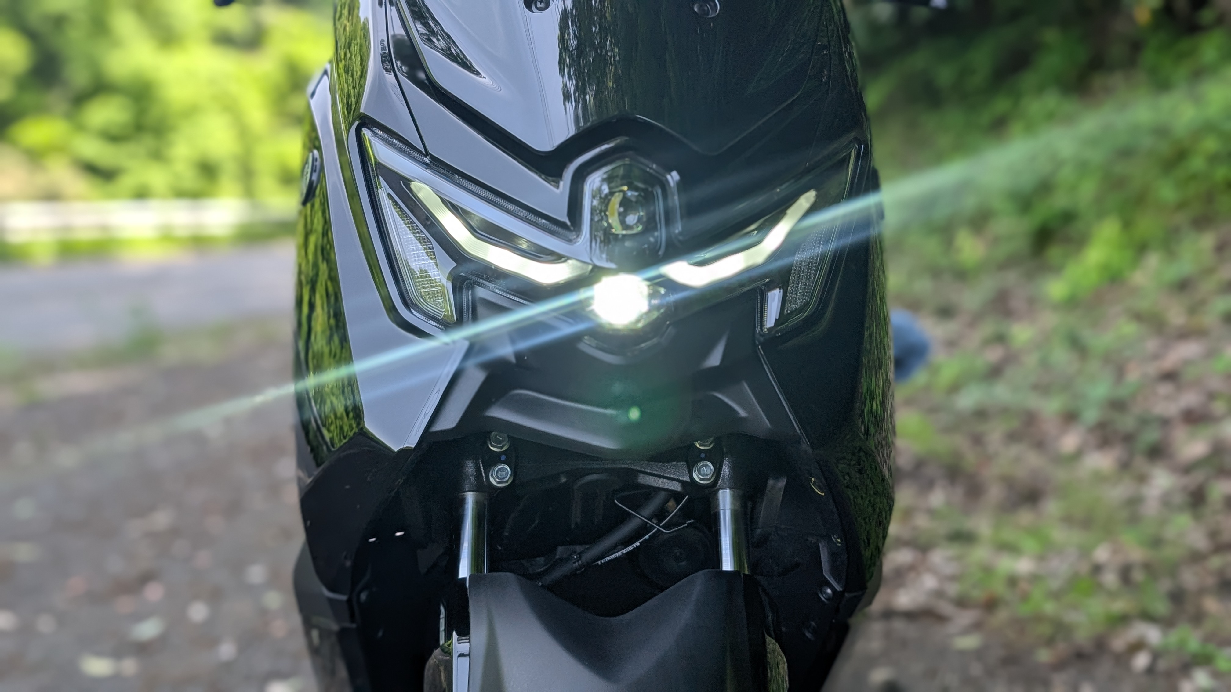 nmax155_2025_frontfairing_011