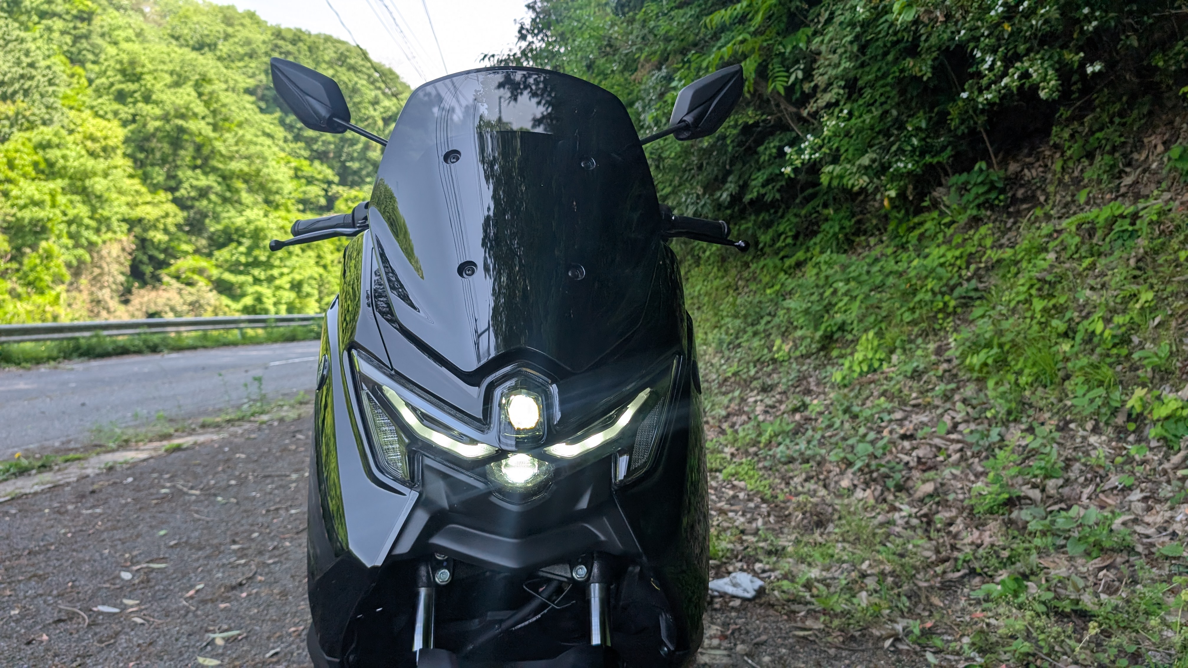 nmax155_2025_frontfairing_015