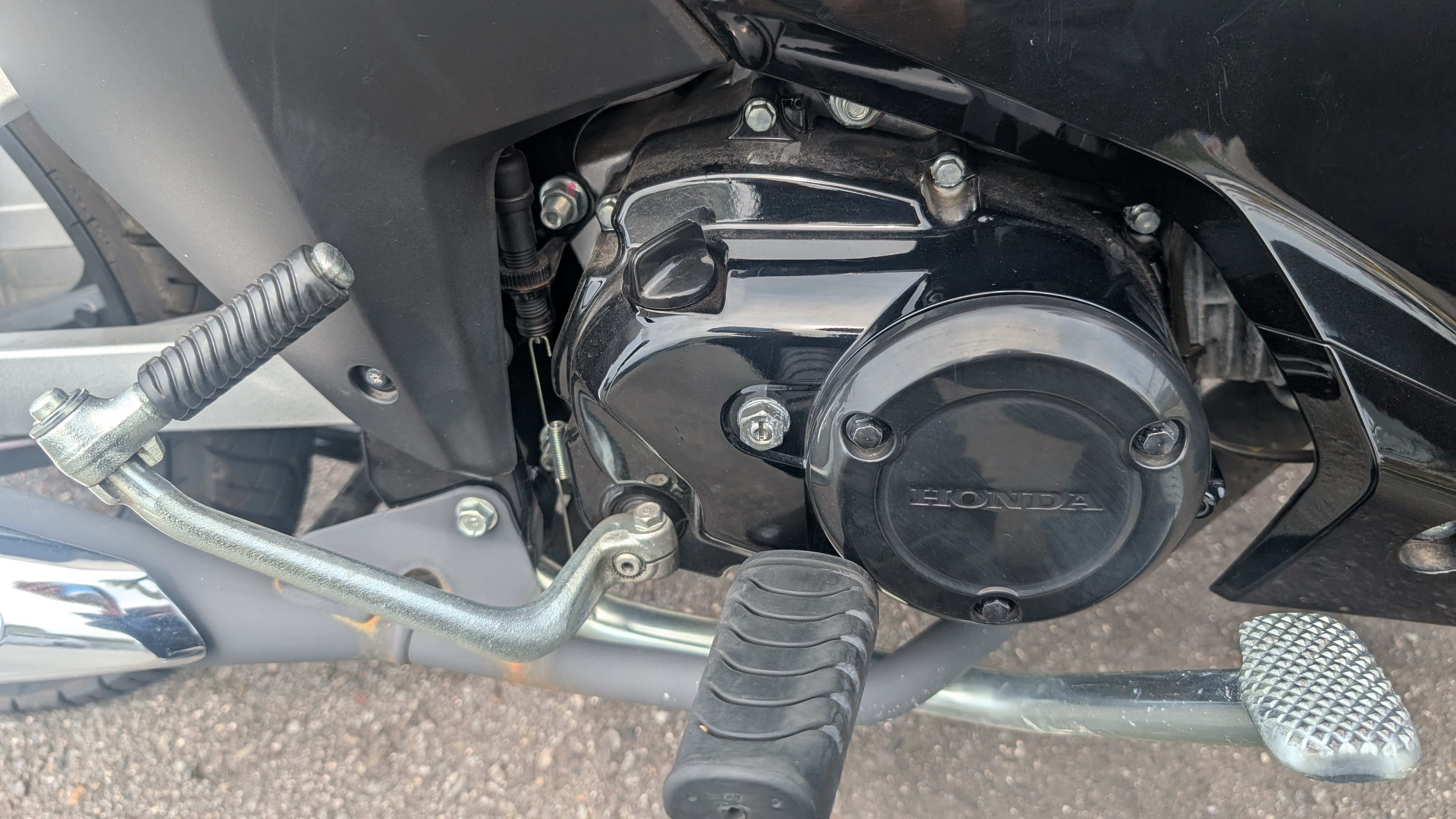 wave125i_enginecover_001