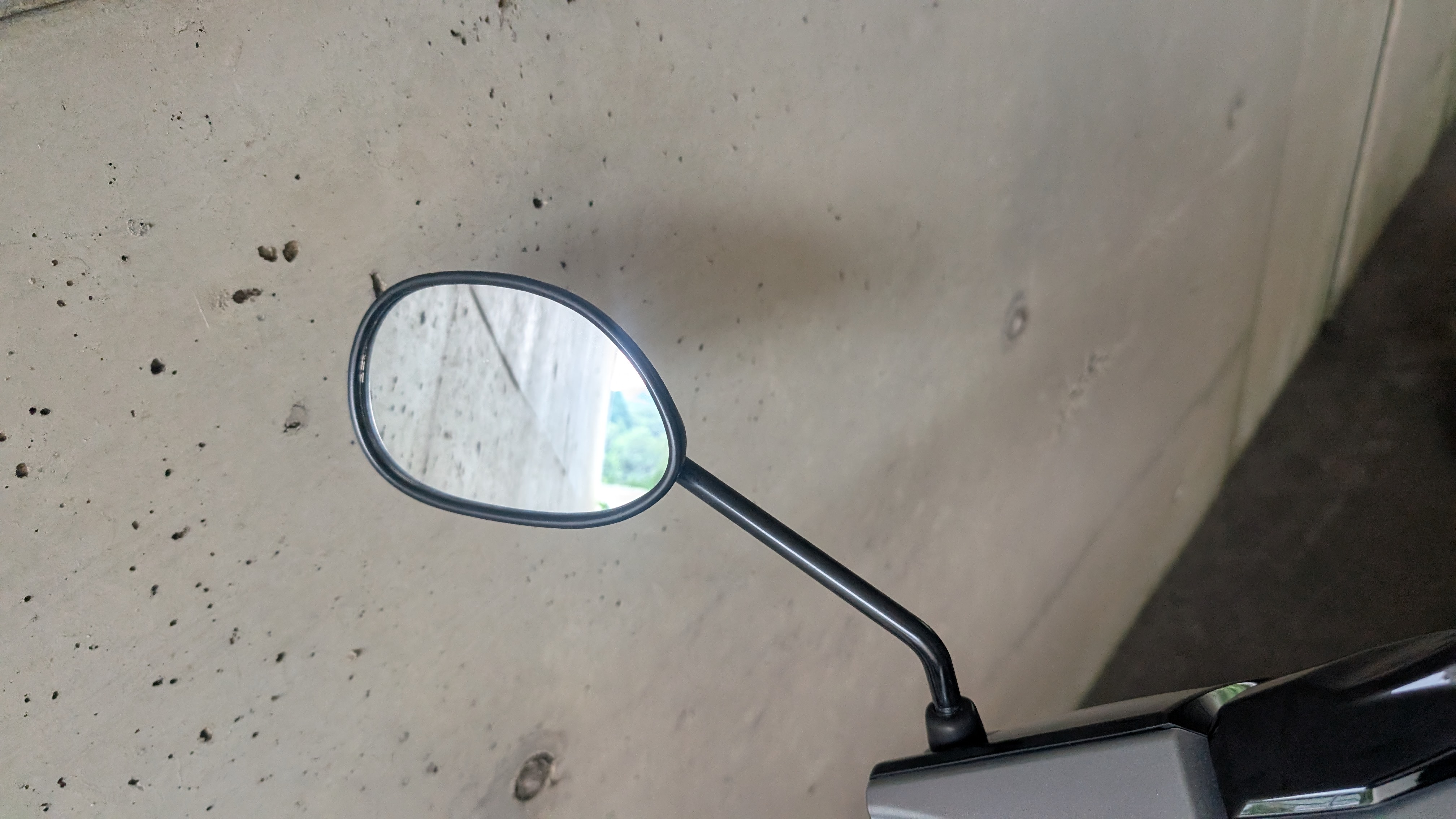 wave125i_rearviewmirror_001