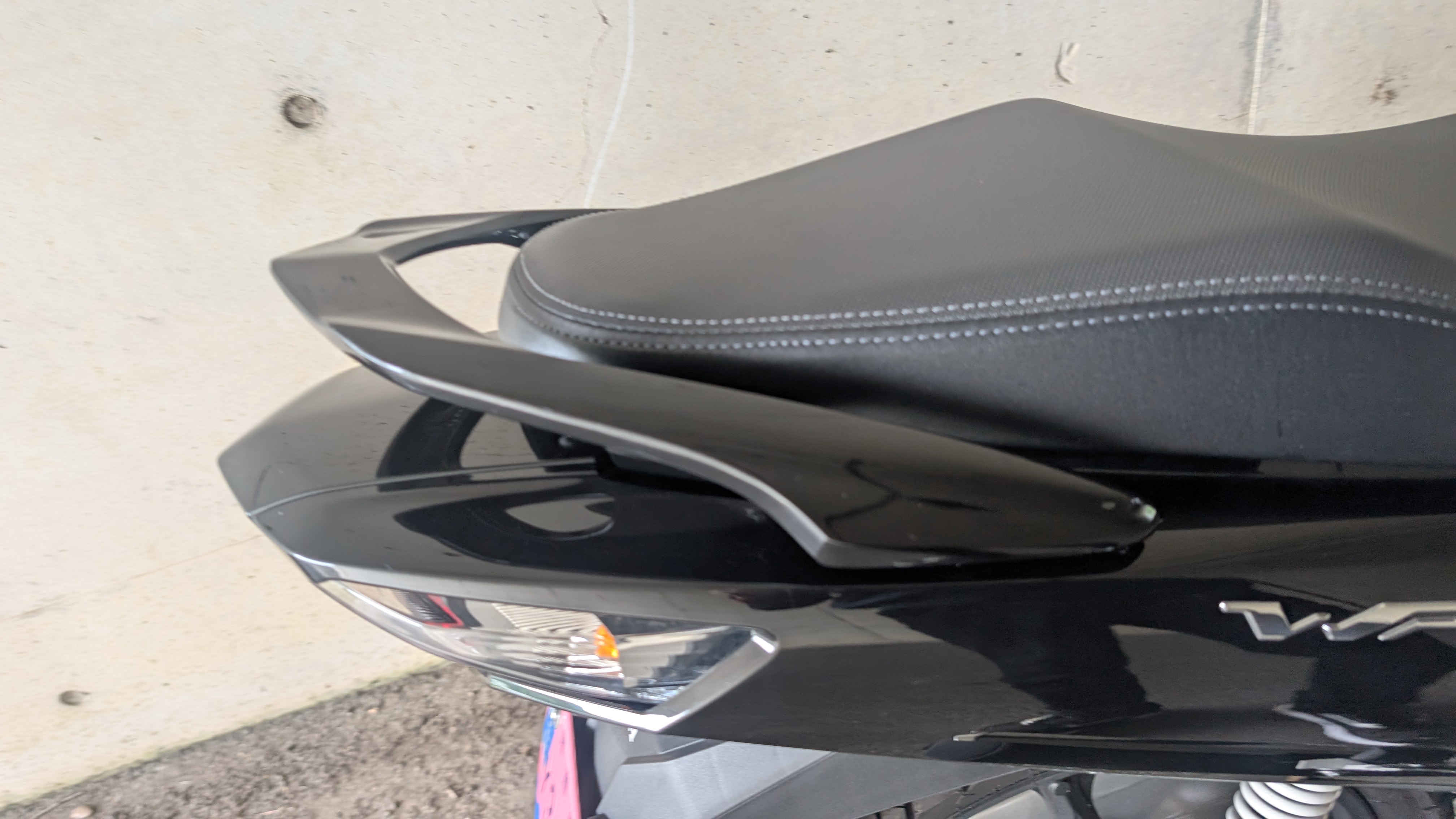 wave125i_seat_001