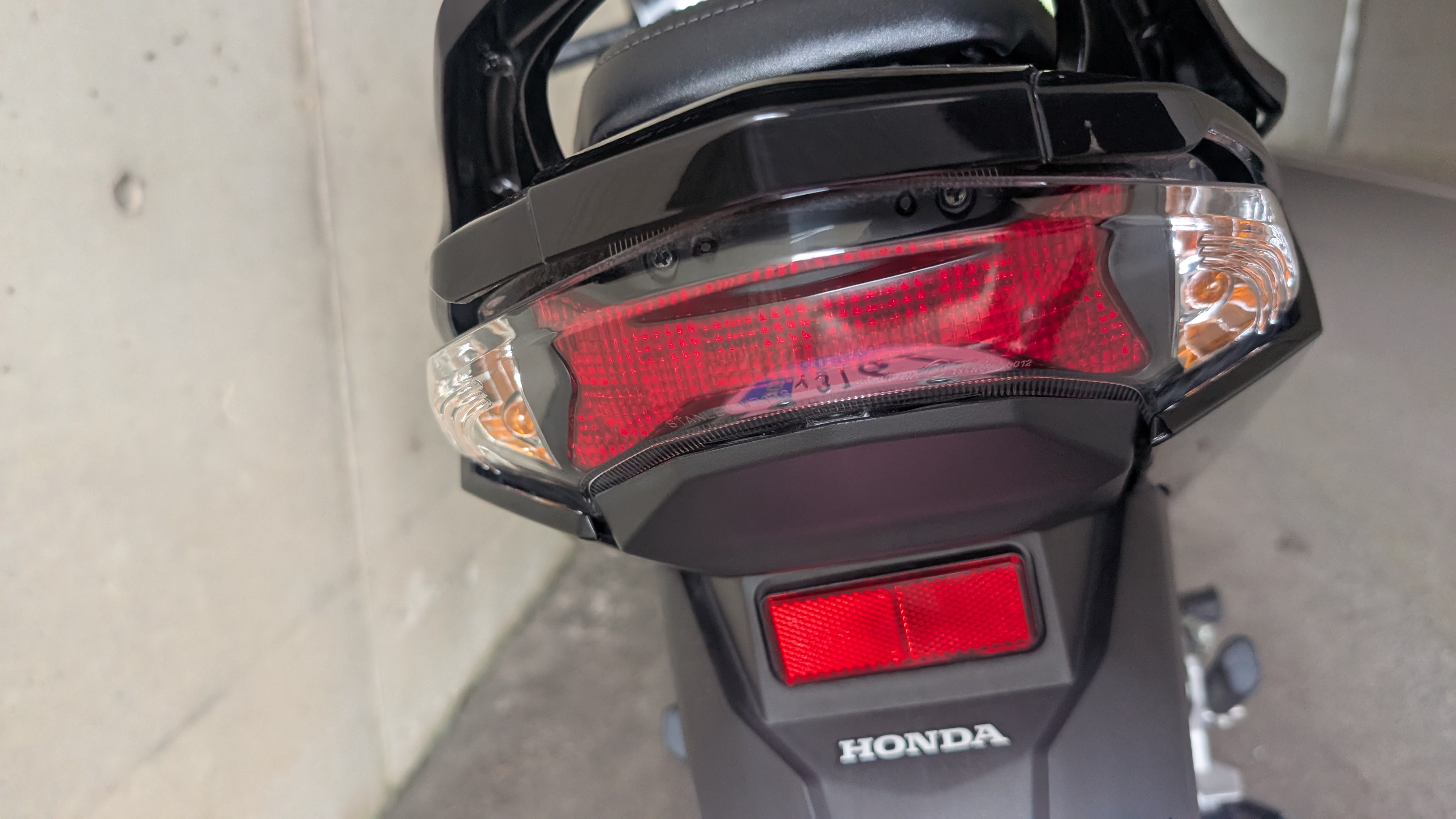 wave125i_taillight_001