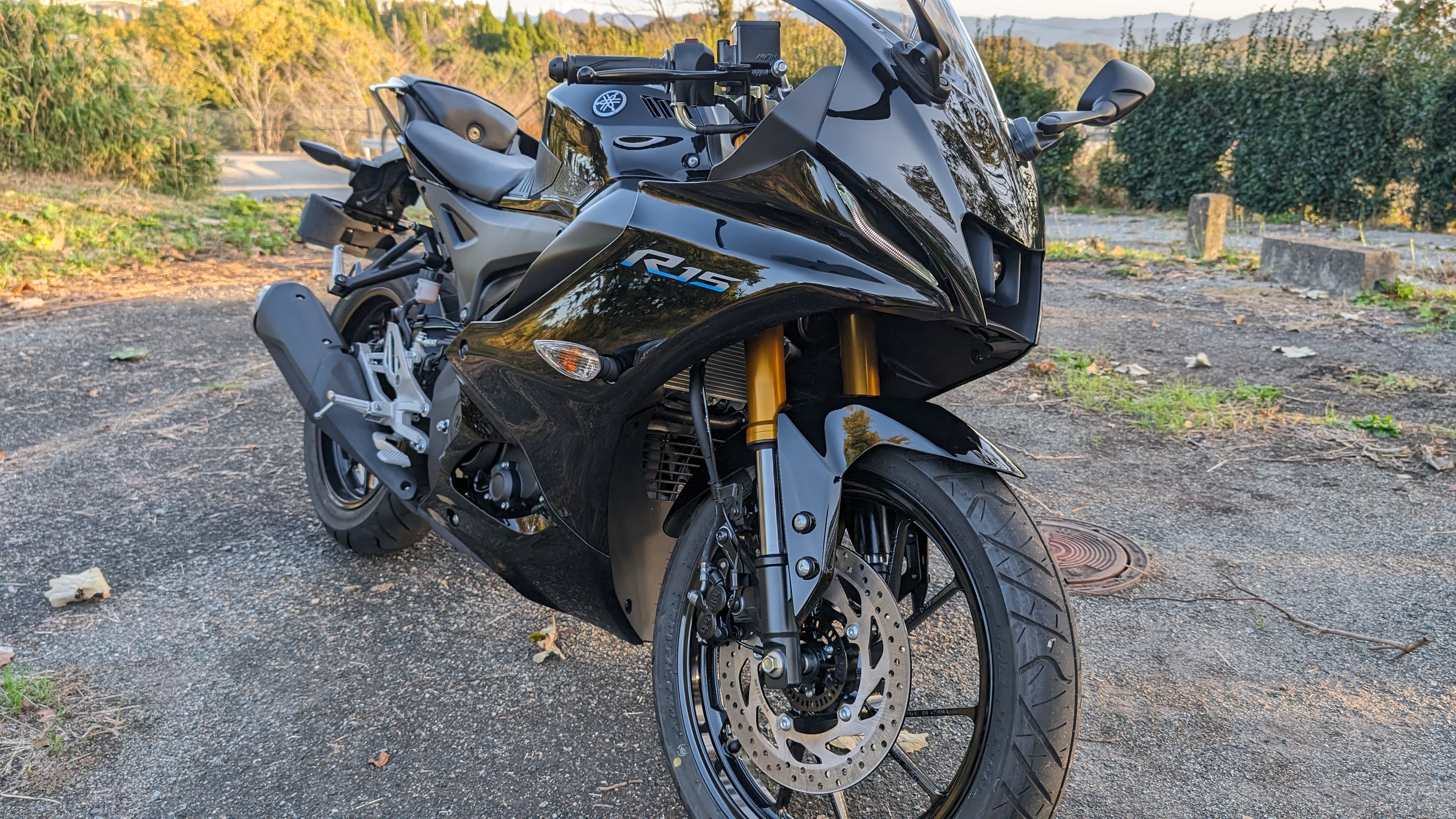 yzf-r15_PXL_20231109_070010890