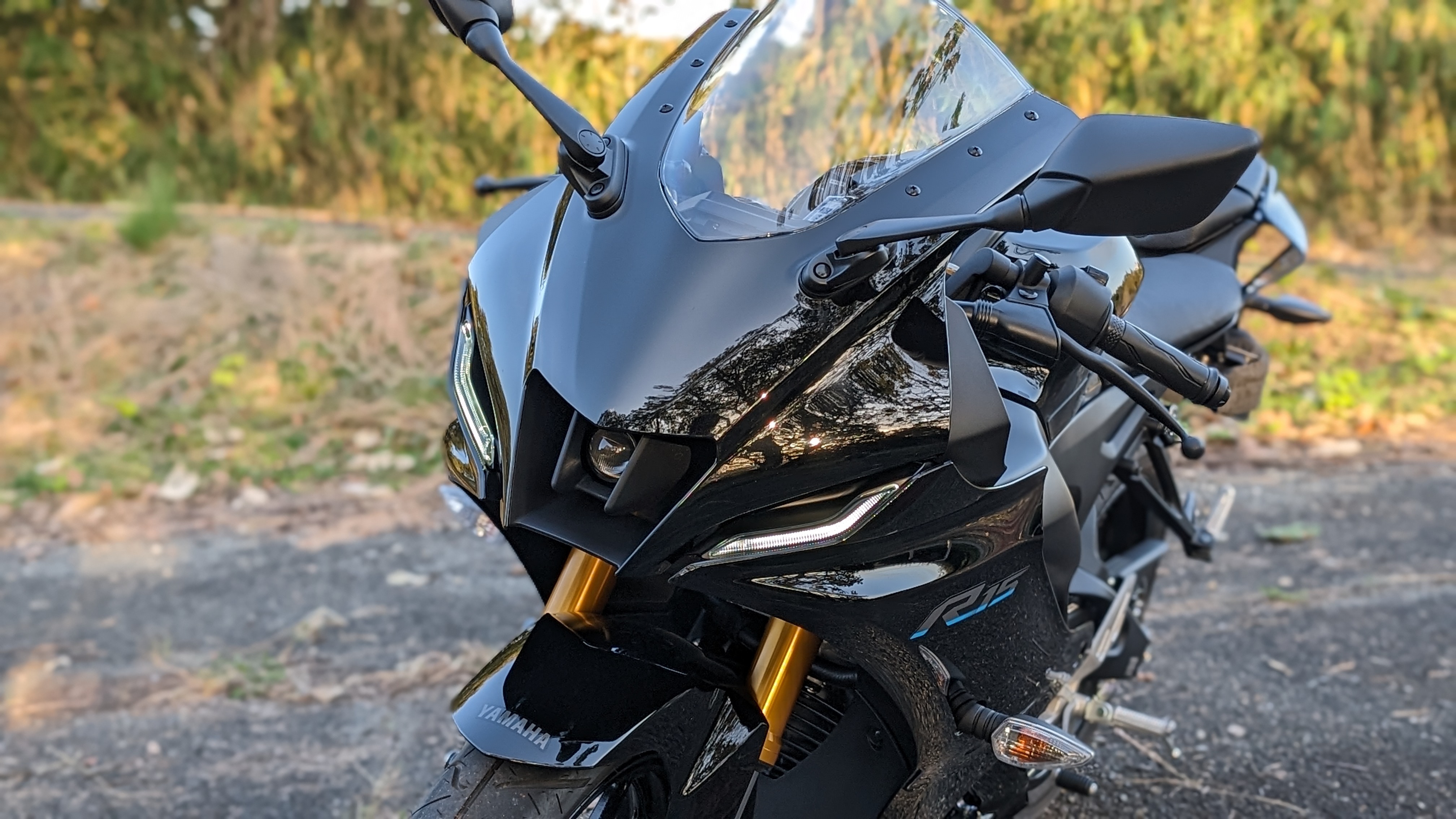 yzf-r15_PXL_20231109_070031936.PORTRAIT