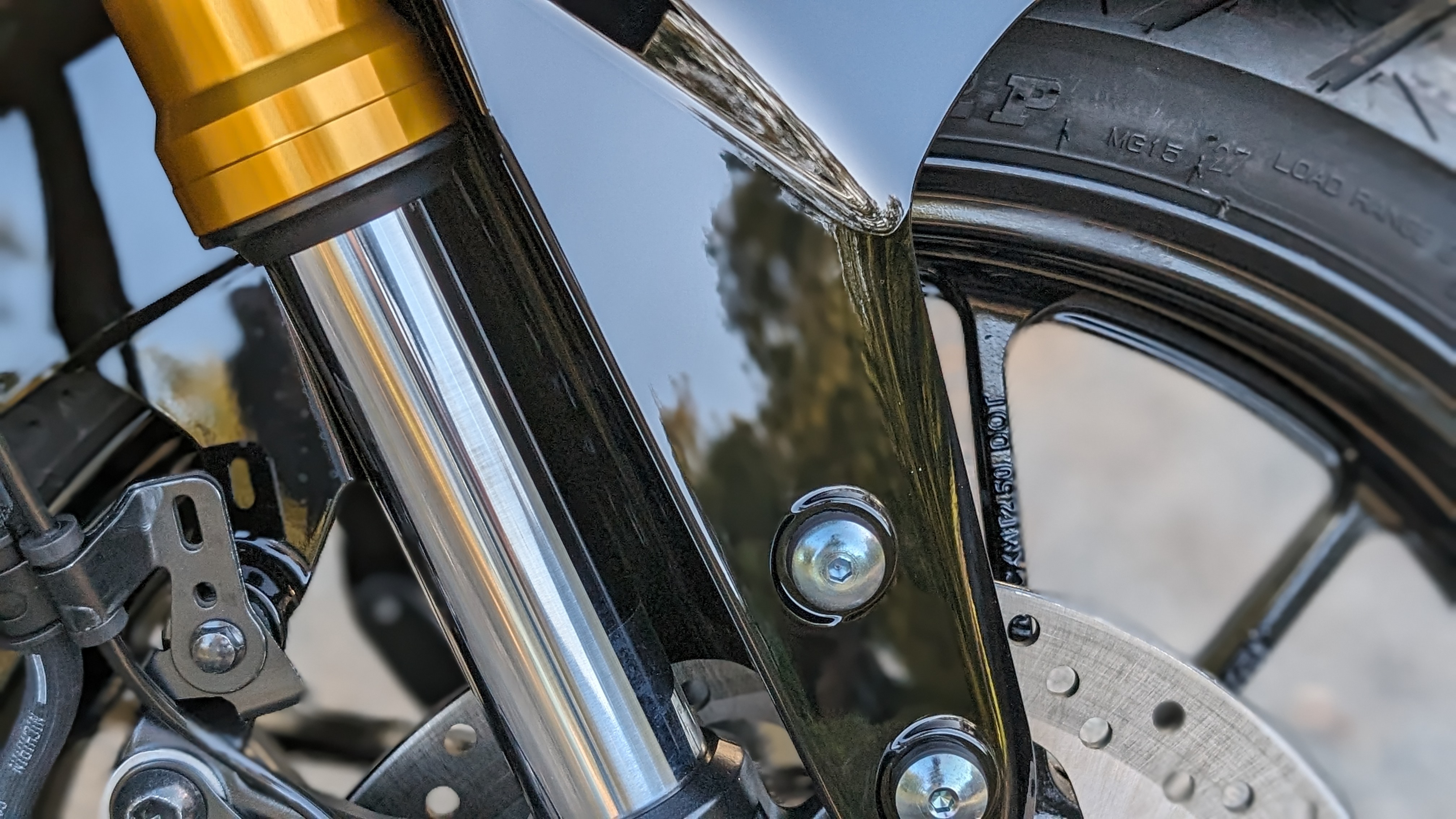 yzf-r15_PXL_20231109_070107545.PORTRAIT